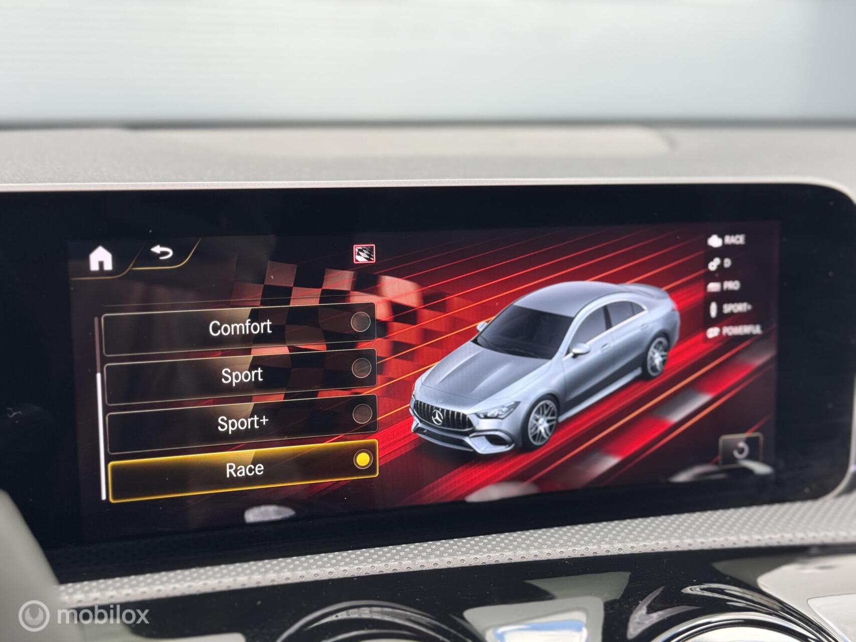 Foto van Mercedes-Benz AMG Cla 45 S