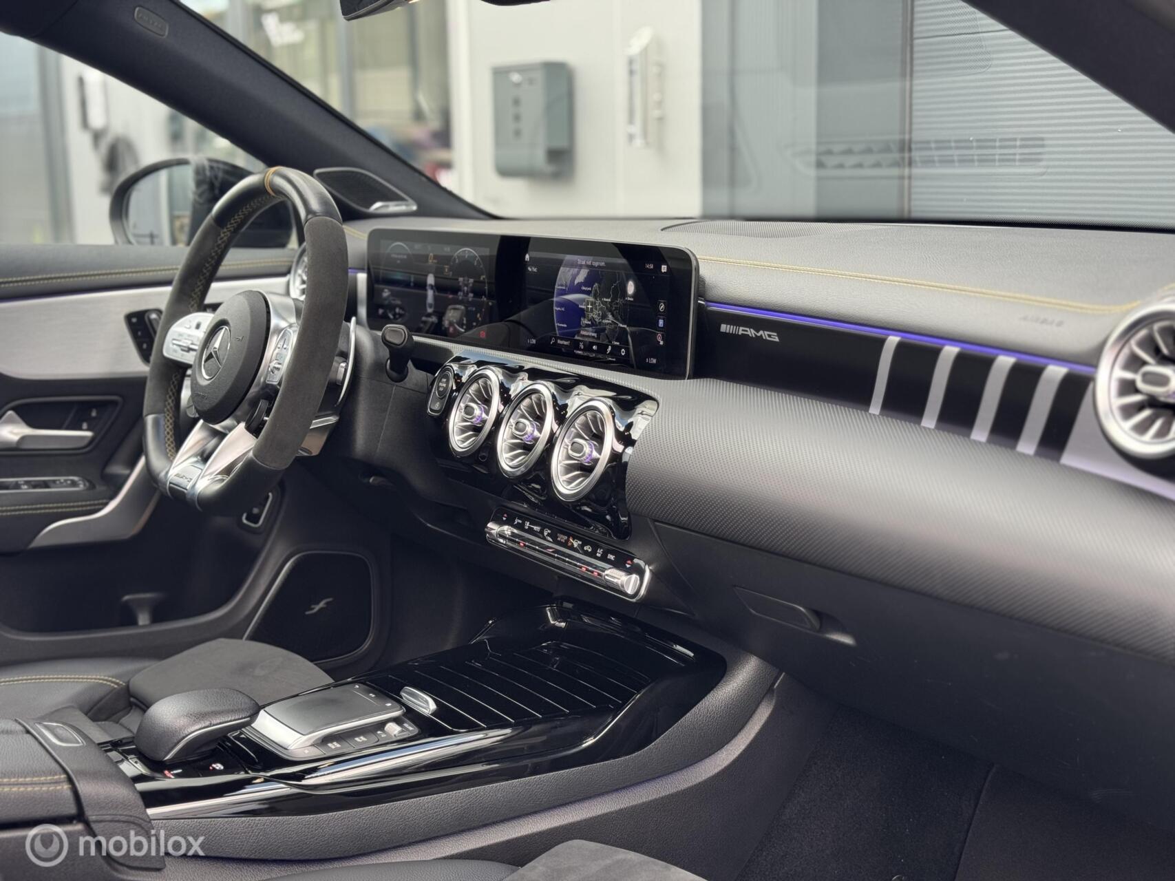 Foto van Mercedes-Benz AMG Cla 45 S