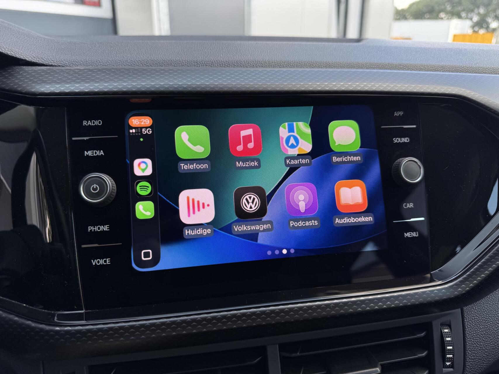 Foto van Volkswagen T-cross