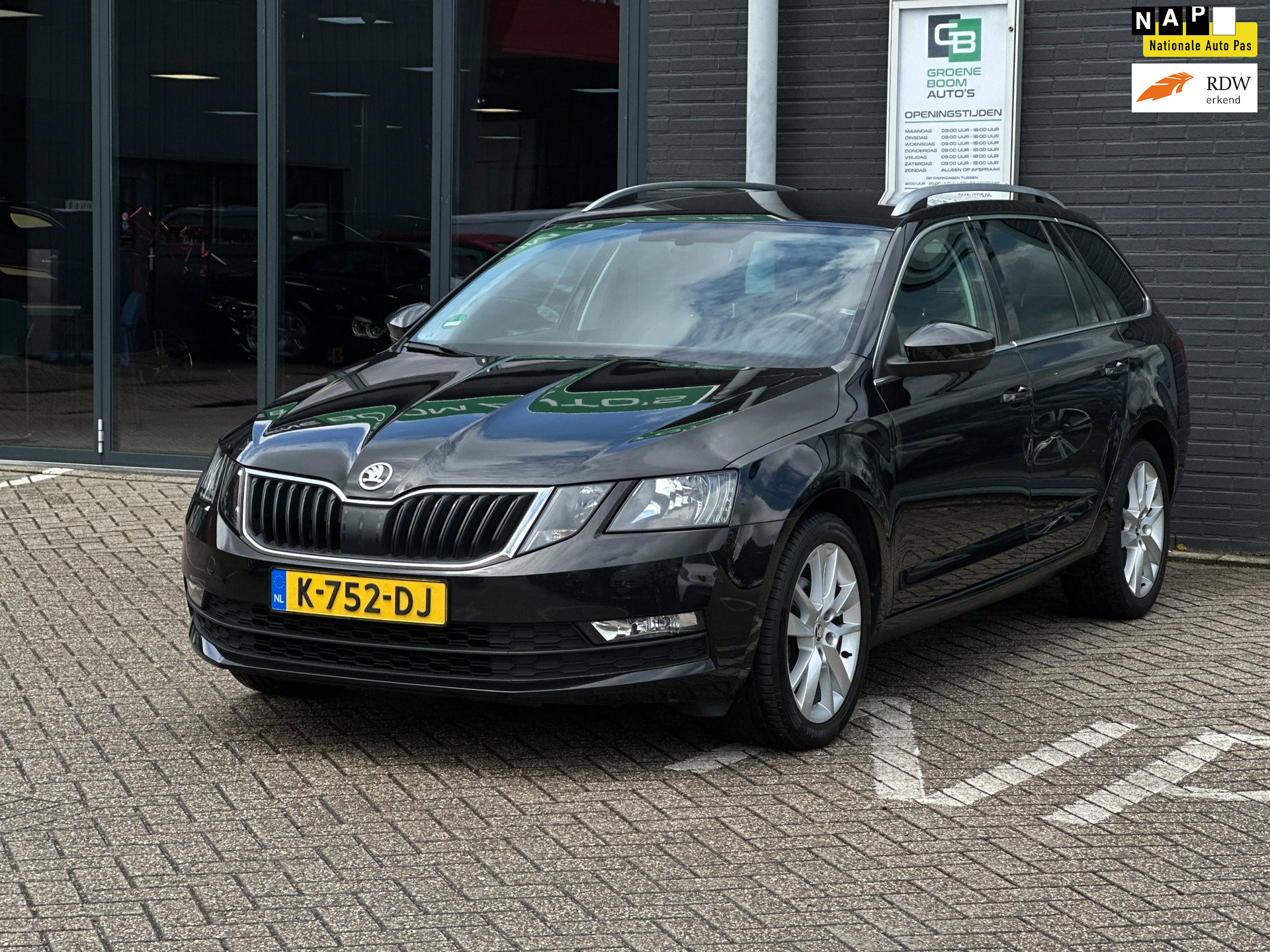 Skoda Octavia 1.5 TSI Greentech Business Edition/1STE EIG/CARPLAY/NAVI/NL-AUTO NAP!! 2020 - voorkant