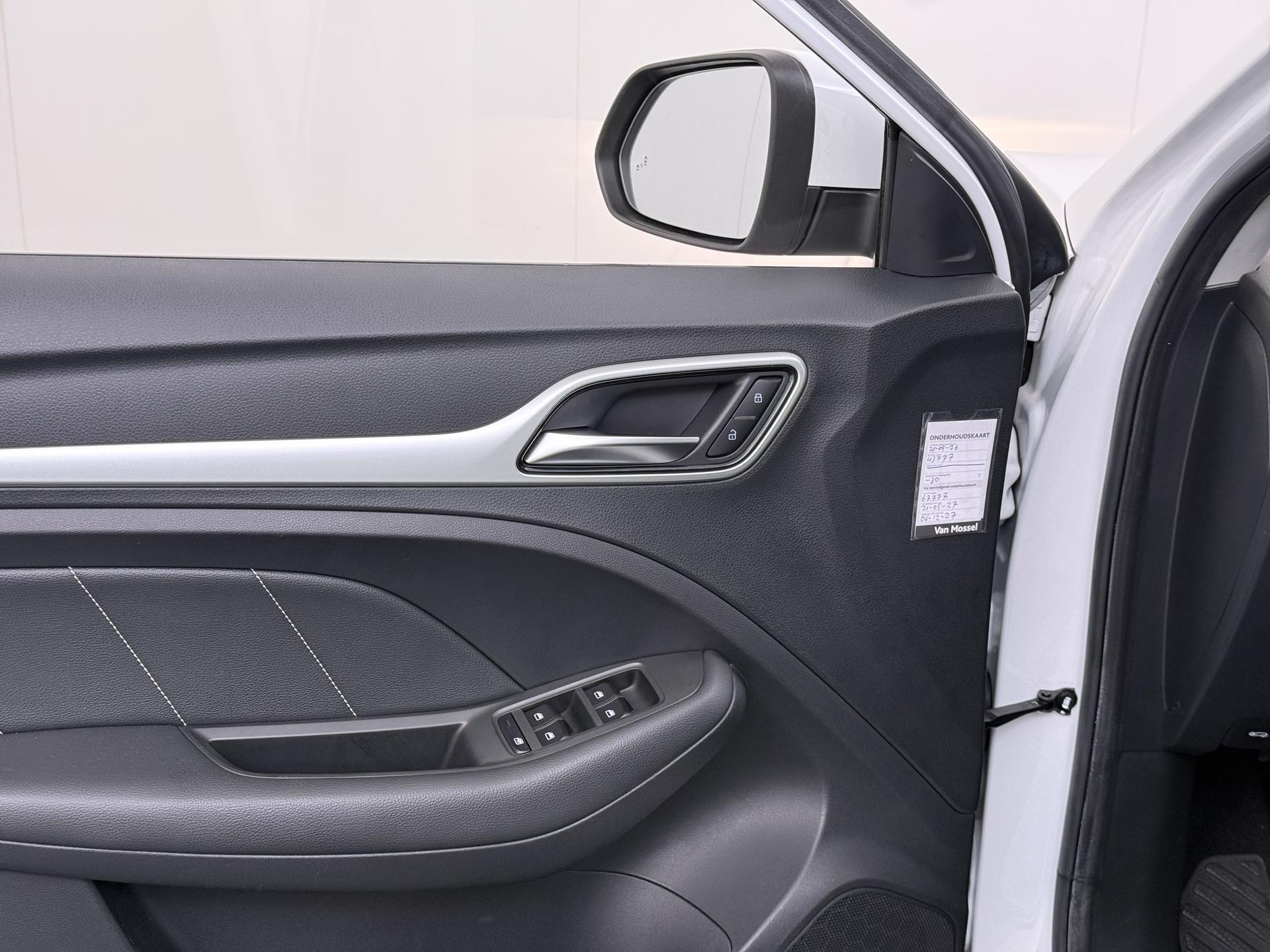 Foto van MG MG ZS Ev