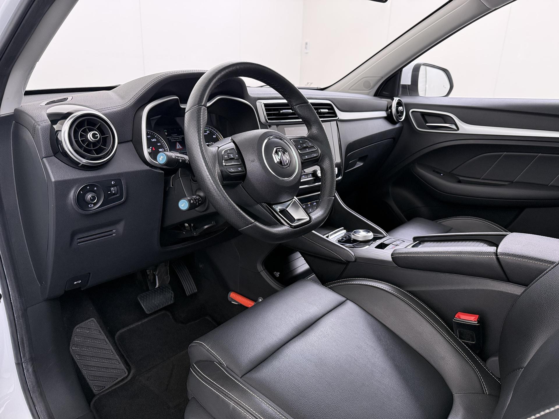 Foto van MG MG ZS Ev