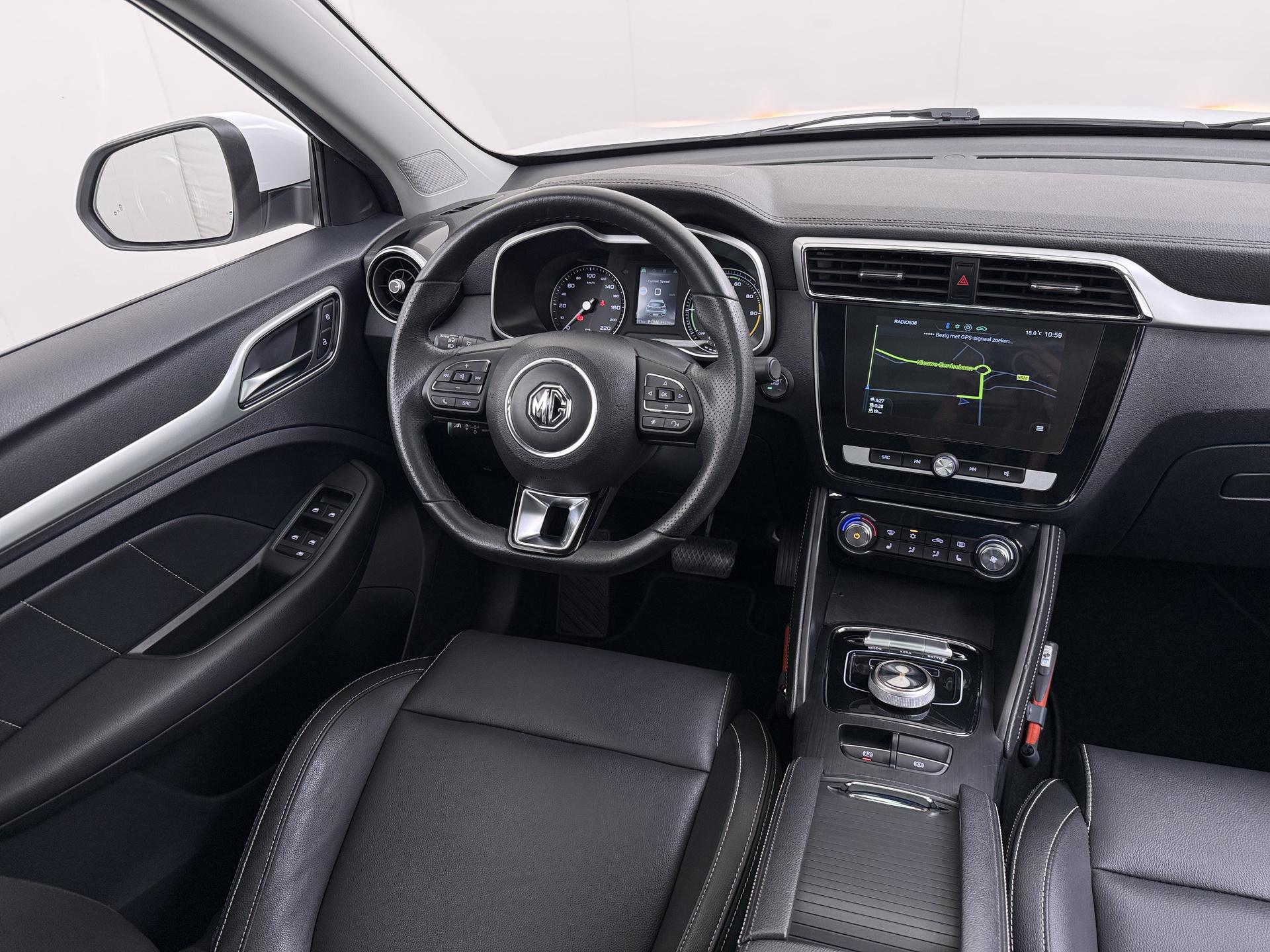 Foto van MG MG ZS Ev