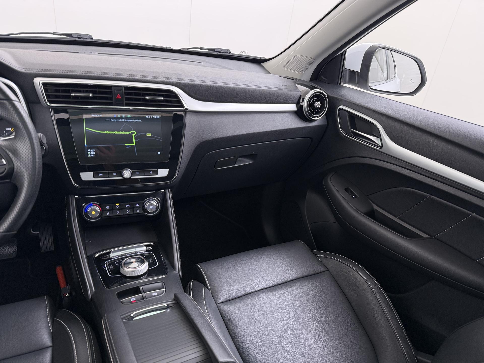 Foto van MG MG ZS Ev
