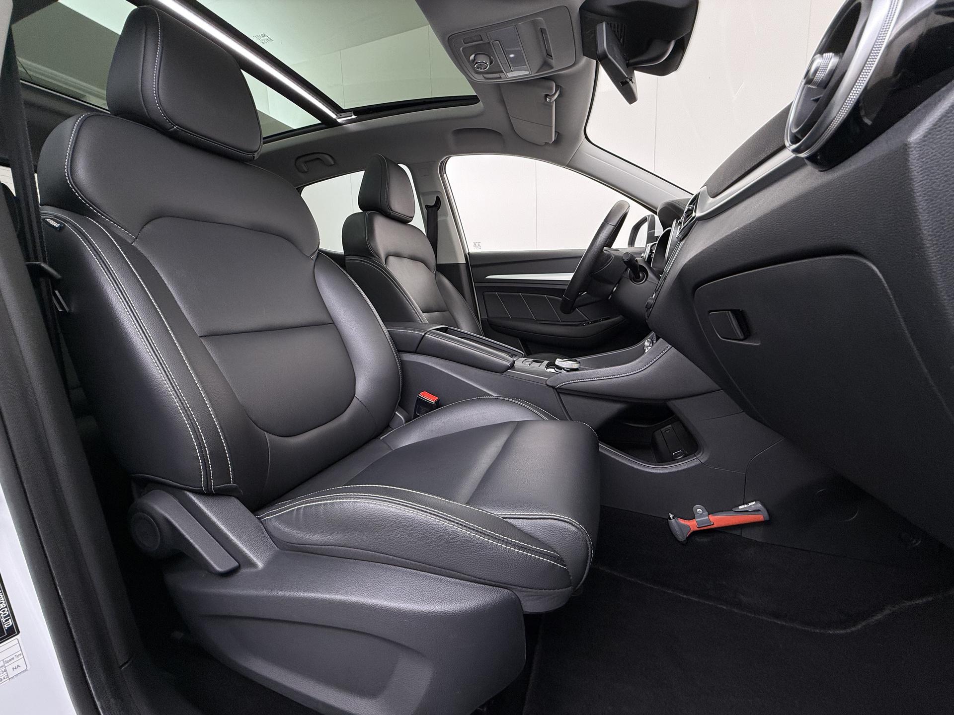 Foto van MG MG ZS Ev