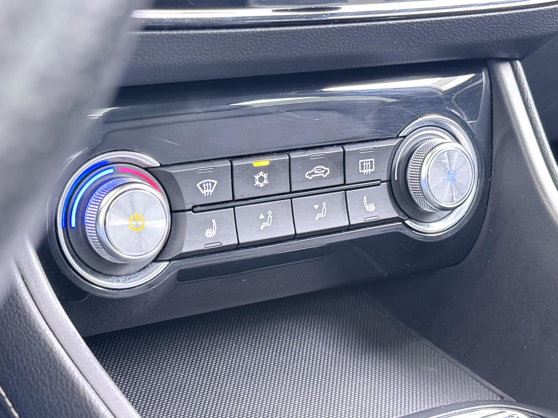 Foto van MG MG ZS Ev