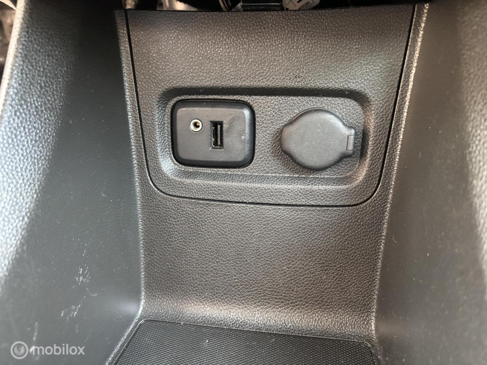 Foto van Opel Karl / Viva