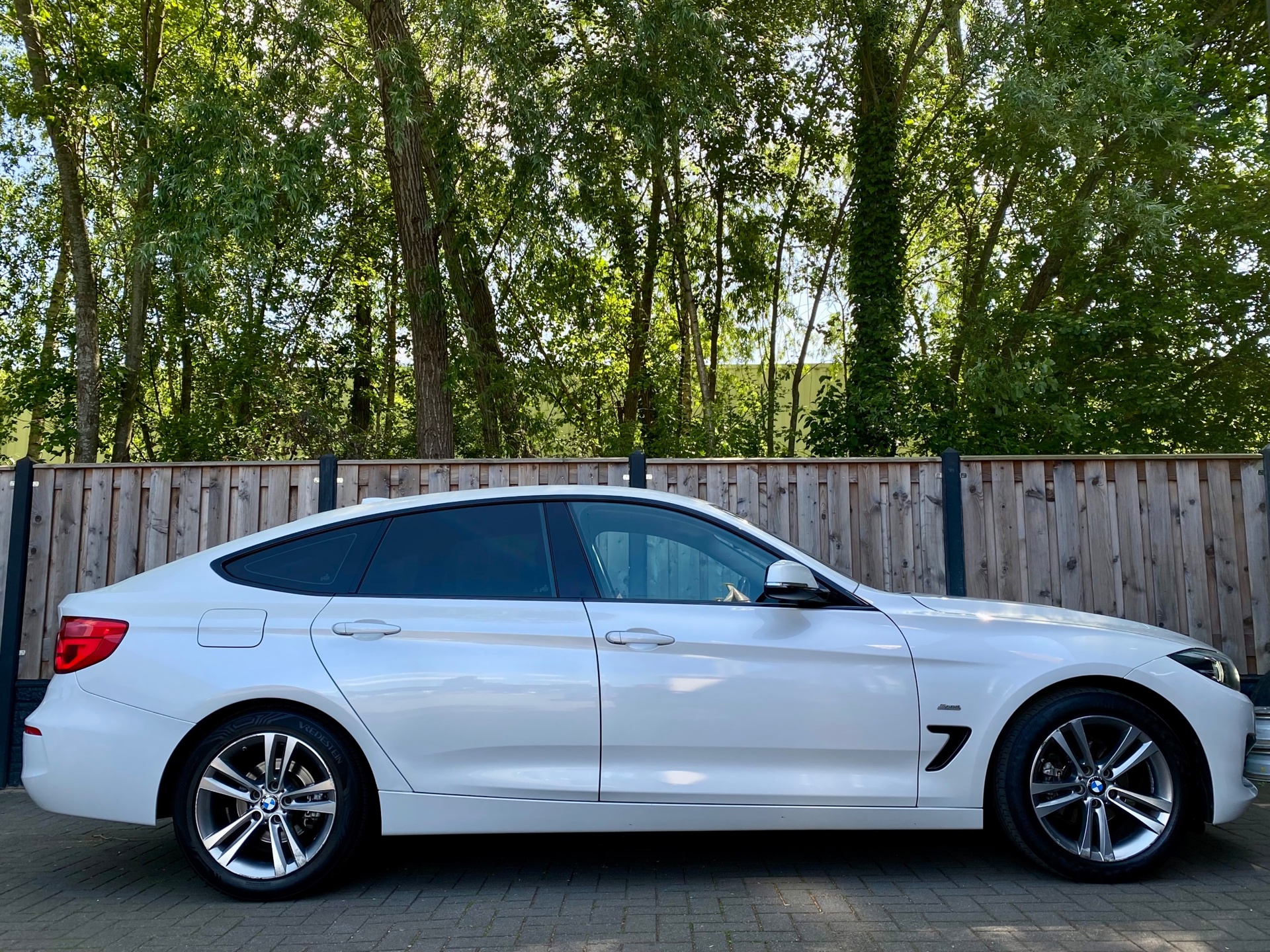 Foto van BMW 320i