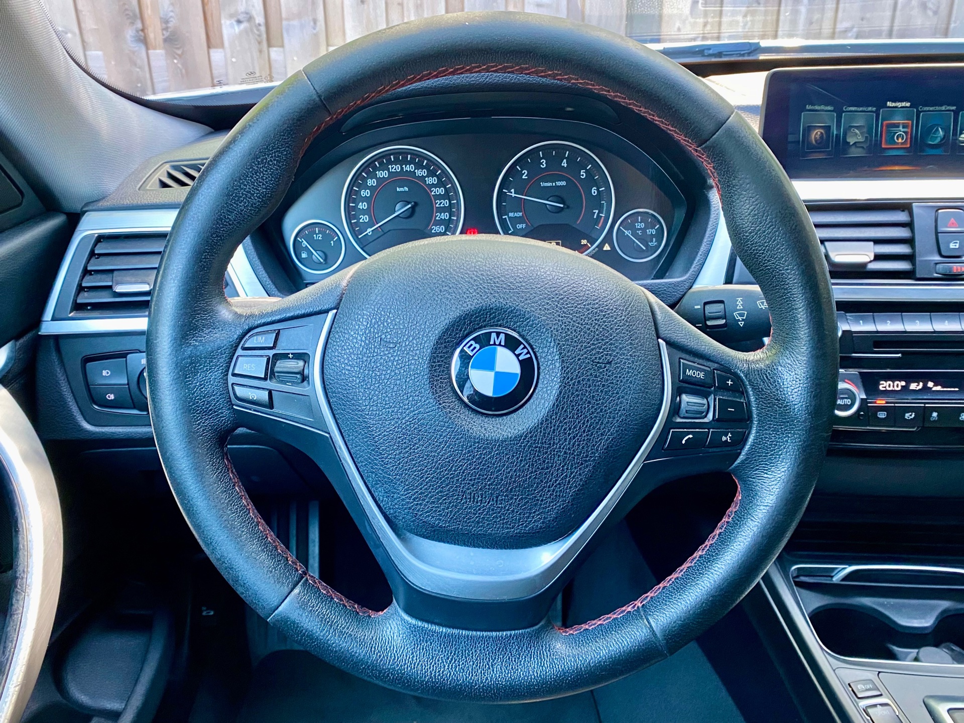 Foto van BMW 320i