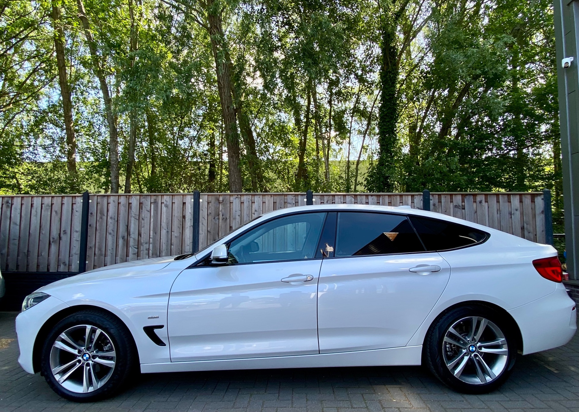 Foto van BMW 320i