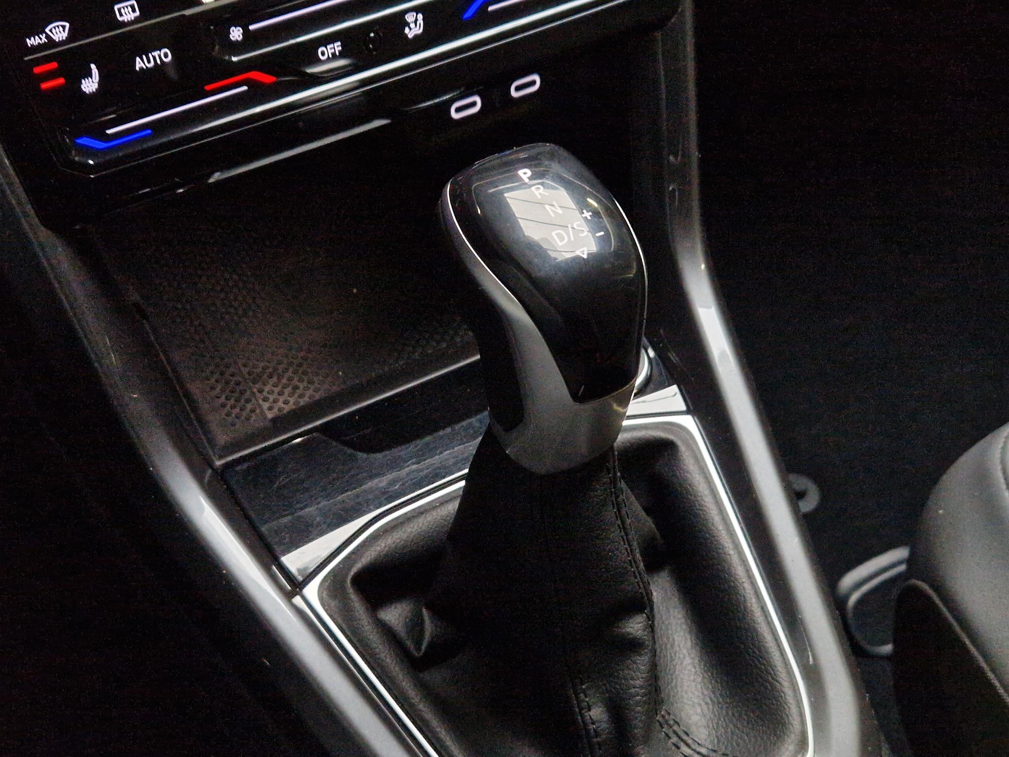 Foto van Volkswagen T-cross