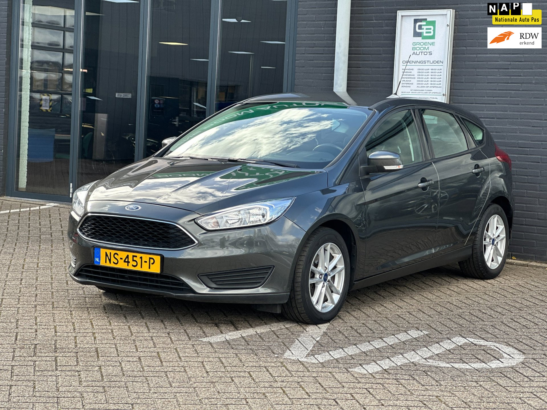 Ford Focus 1.0 Trend/1STE EIG/CARPLAY/NAVI/KM 52.110 NL-AUTO NAP!! 2017 - voorkant