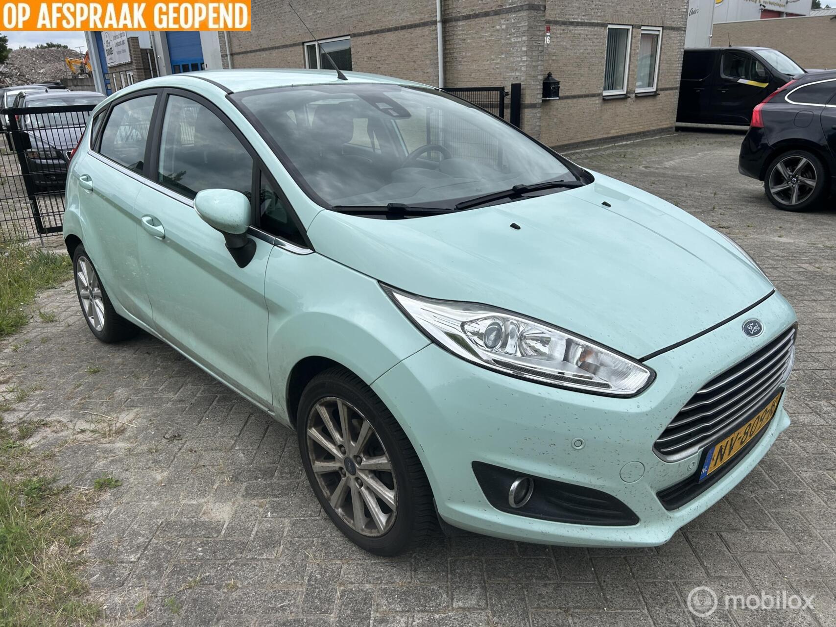 Ford Fiesta 1.0 EcoBoost Titanium 5-deurs/motor defect 2017 - voorkant