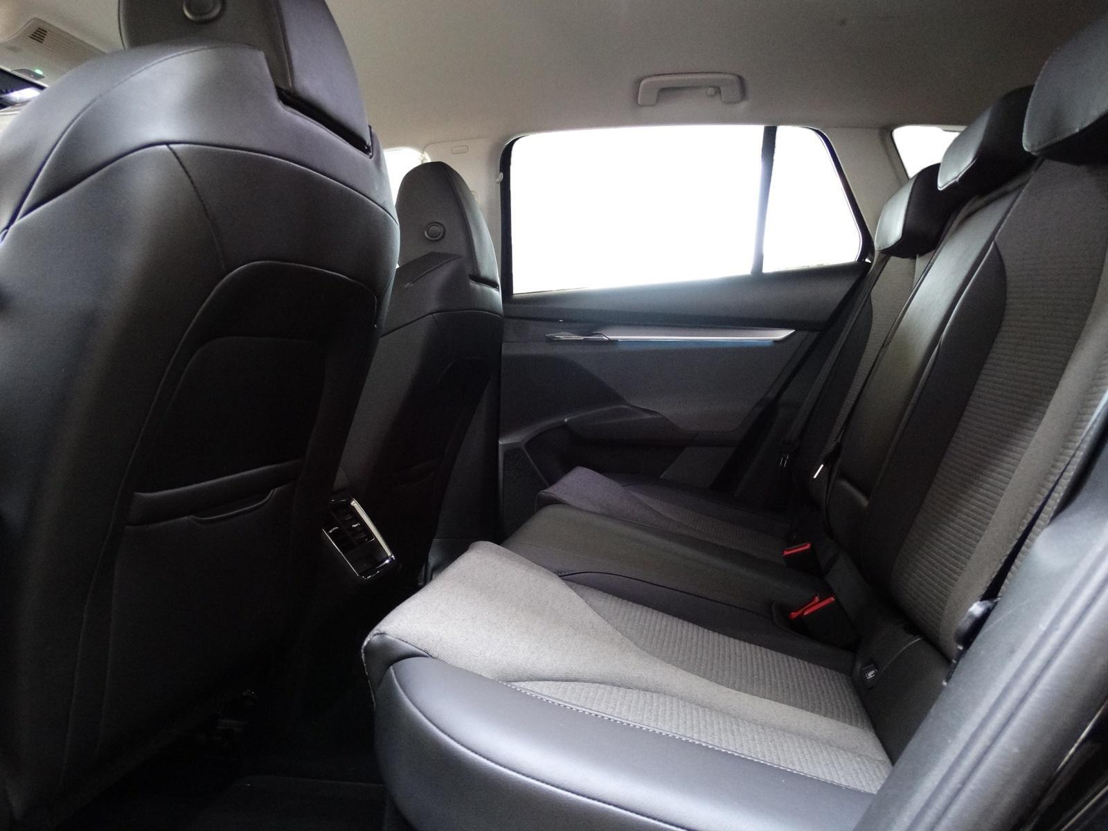 Foto van Skoda Enyaq 80