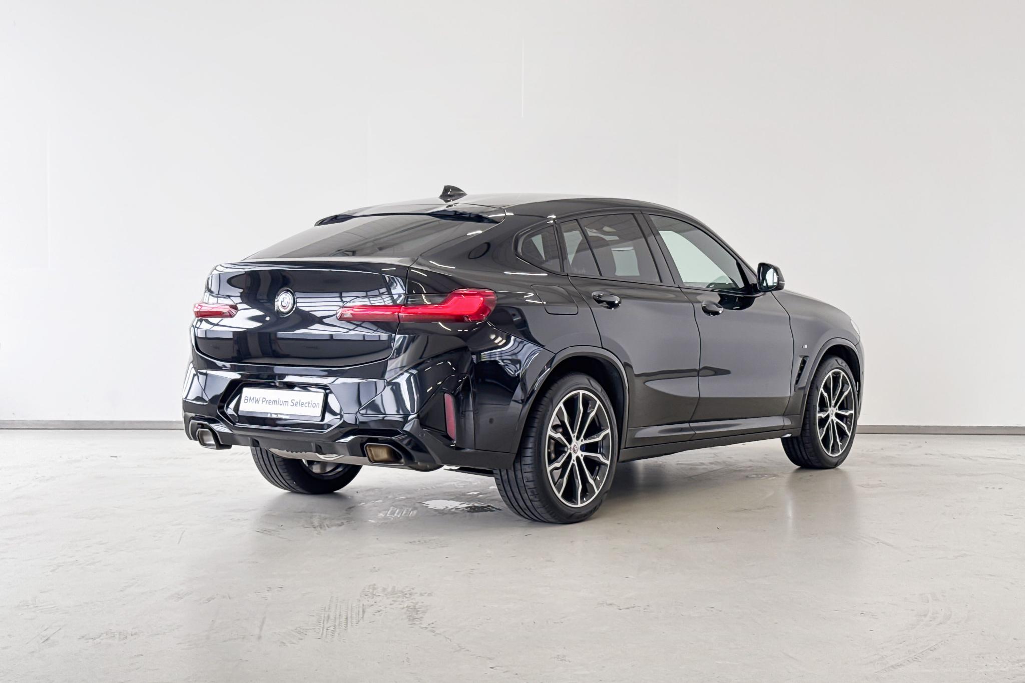 Foto van BMW X4 Xdrive30i