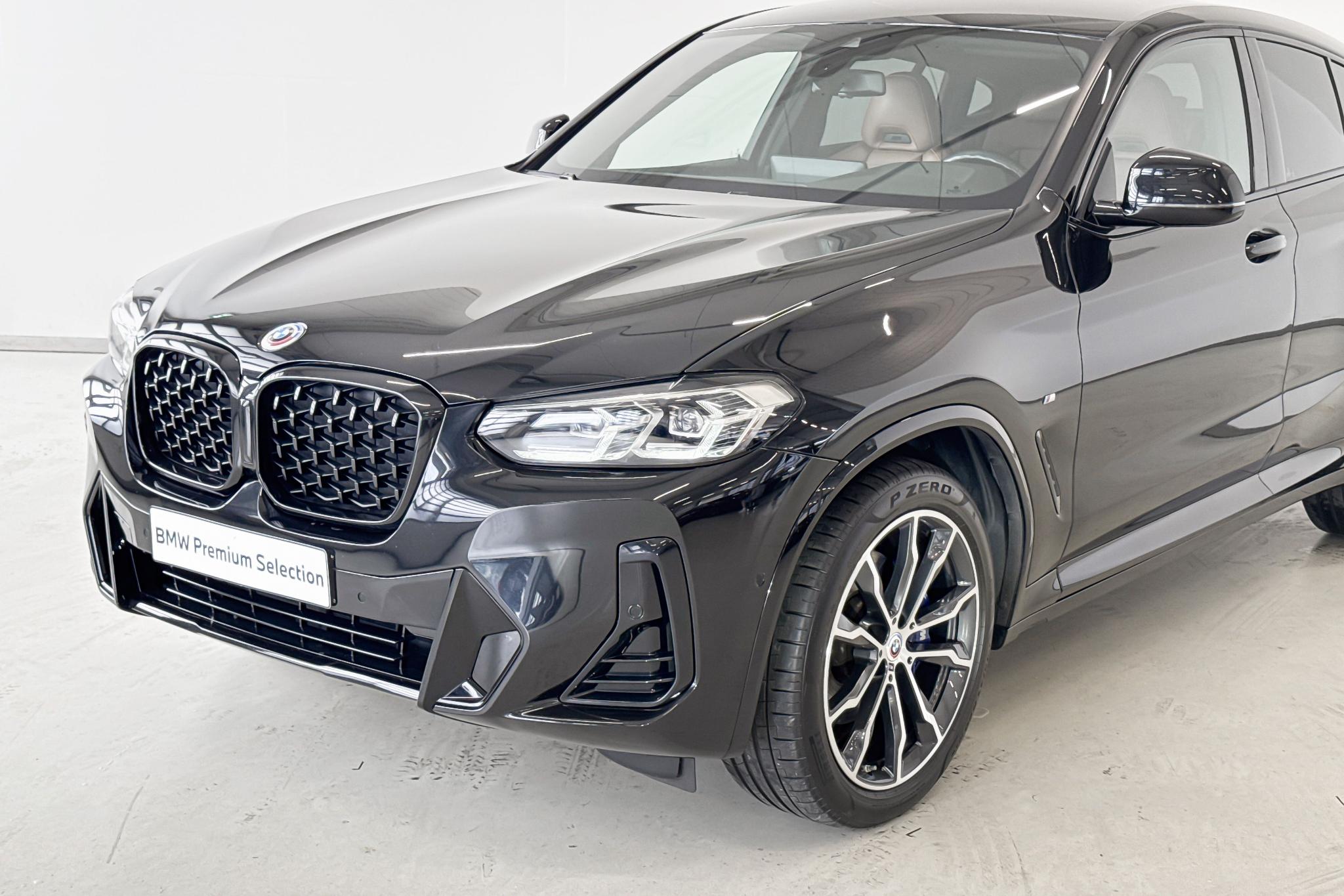 Foto van BMW X4 Xdrive30i