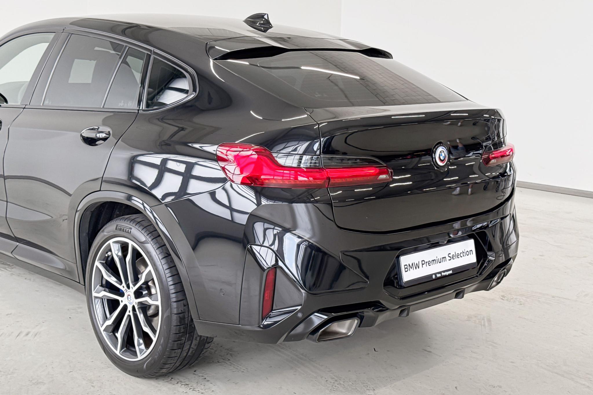 Foto van BMW X4 Xdrive30i