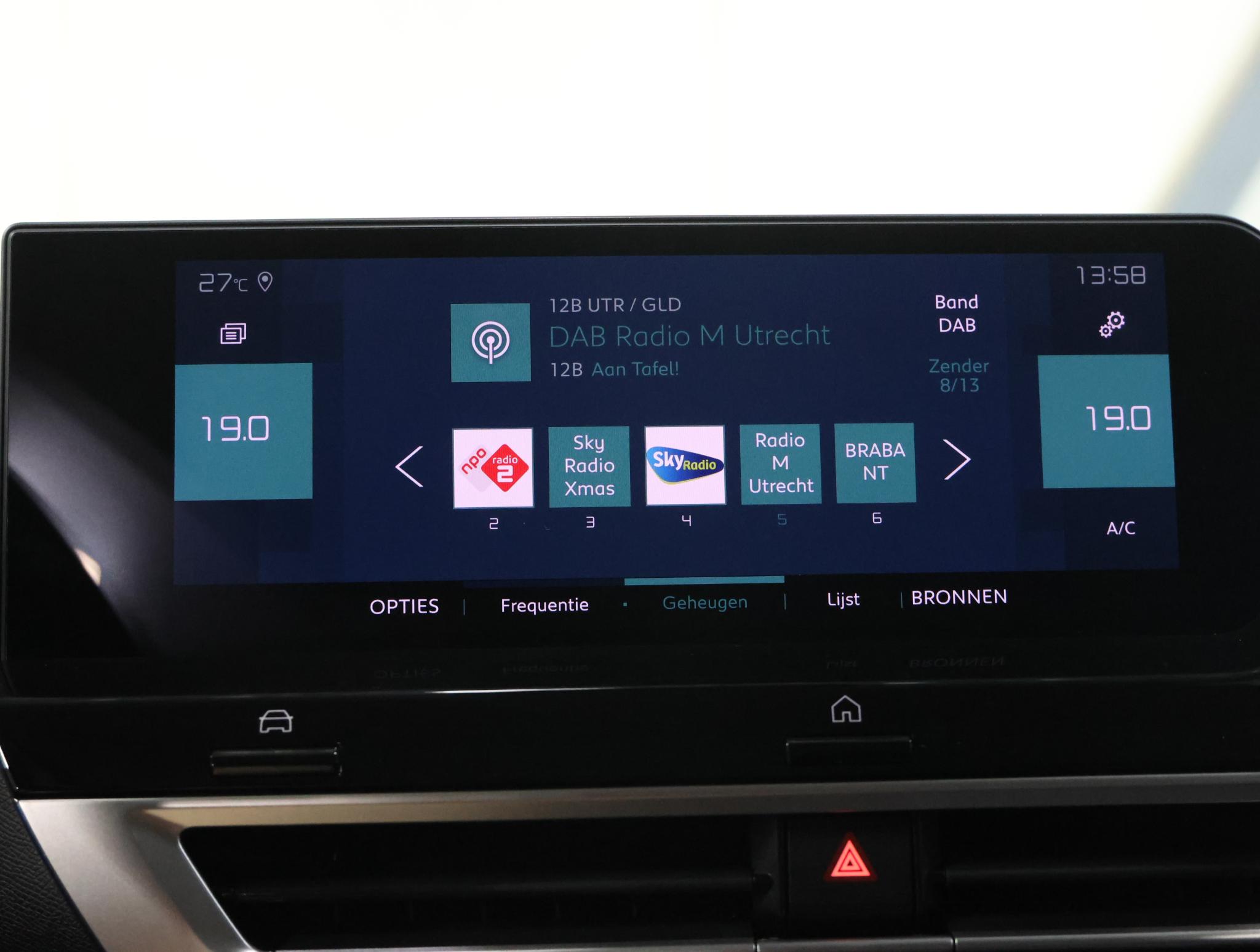 Foto van Citroen E-c4