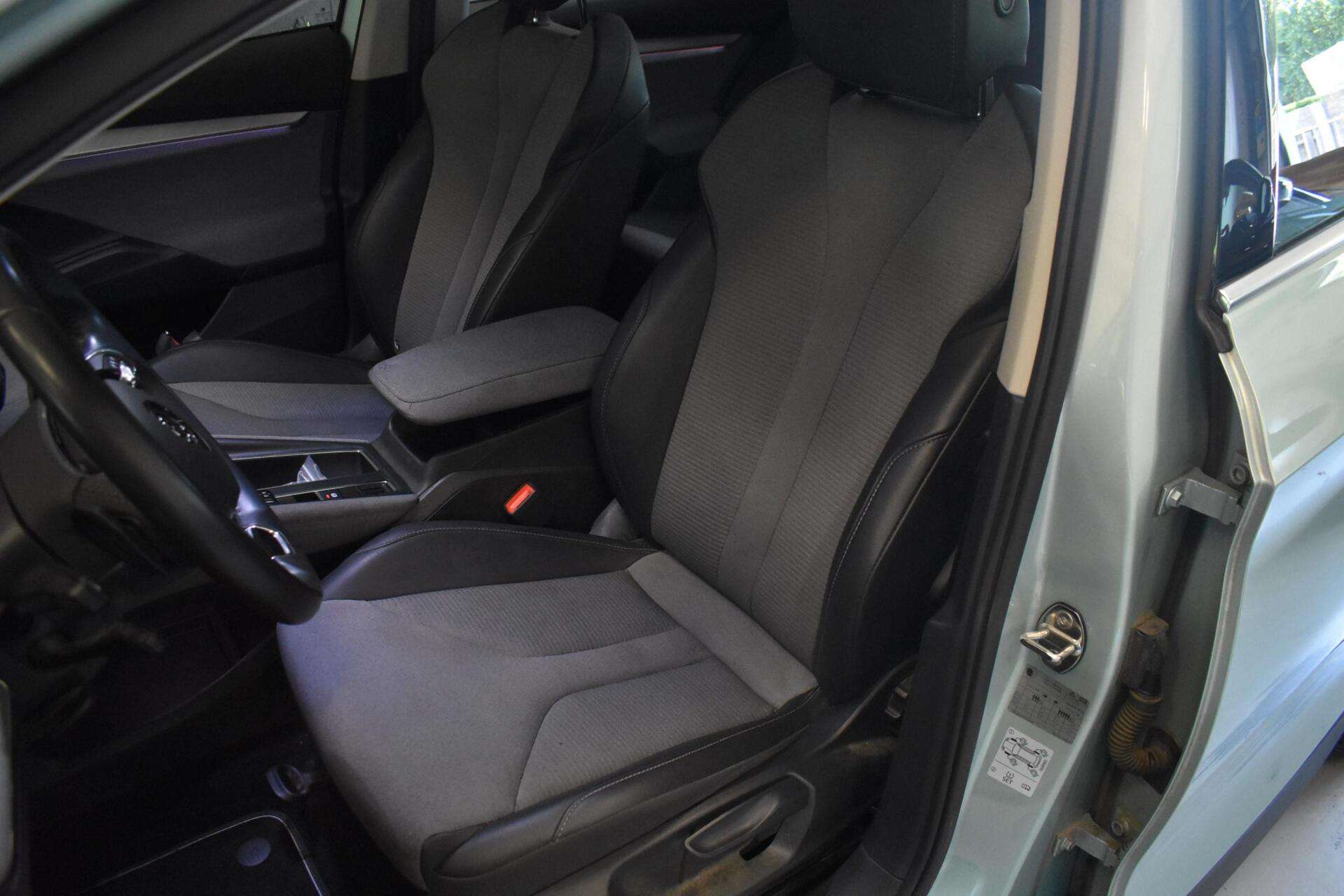 Foto van Skoda Enyaq 80