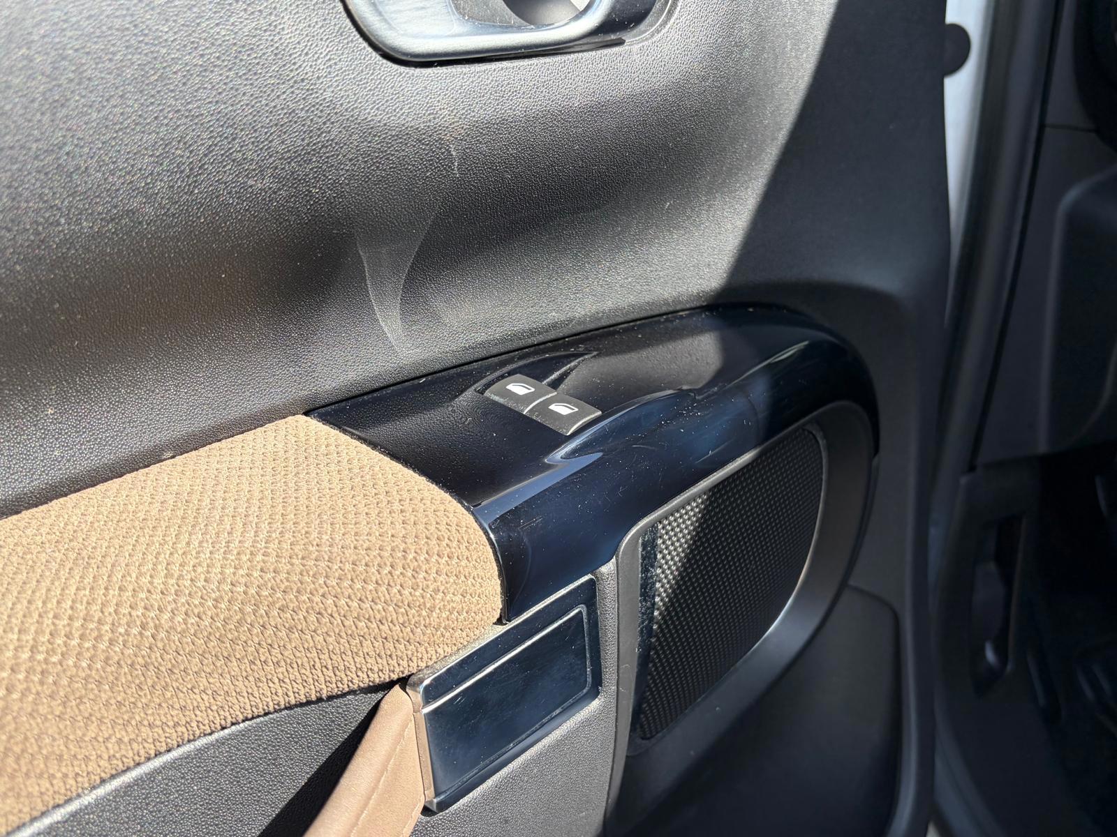 Foto van Citroen C4 Cactus