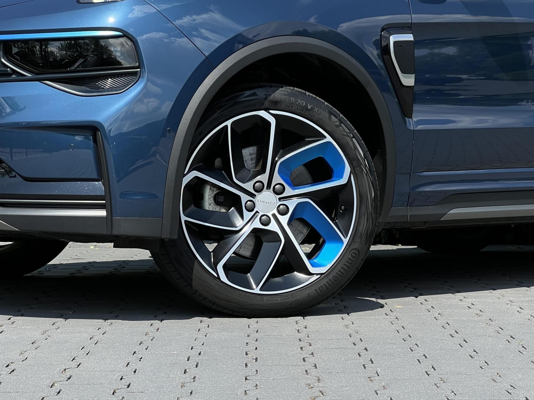 Foto van Lynk&co LYNK & Co 01