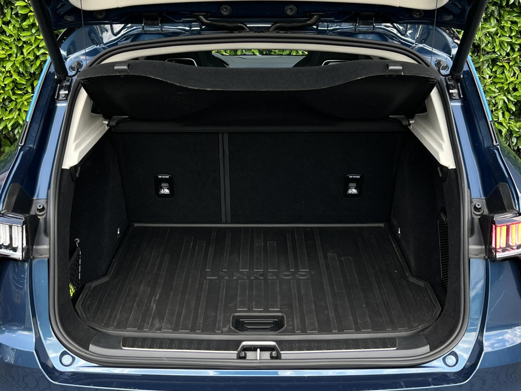 Foto van Lynk&co LYNK & Co 01