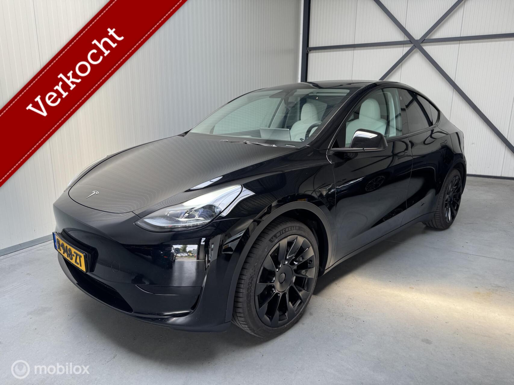 Tesla Model Y RWD 58 kWh 2022 - voorkant