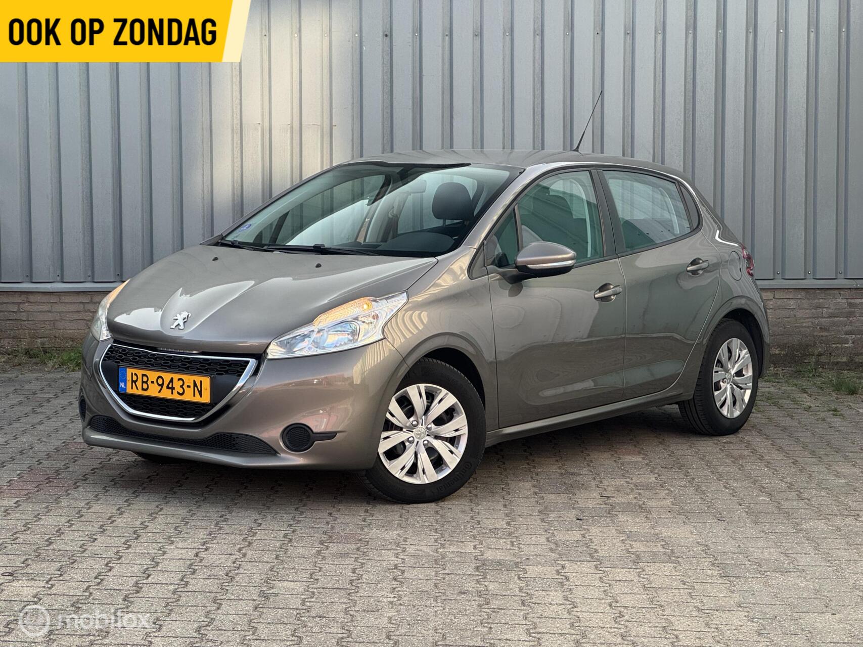 Peugeot 208 1.2 VTI Access | Cruise | Stoelverwarming 2014 - voorkant