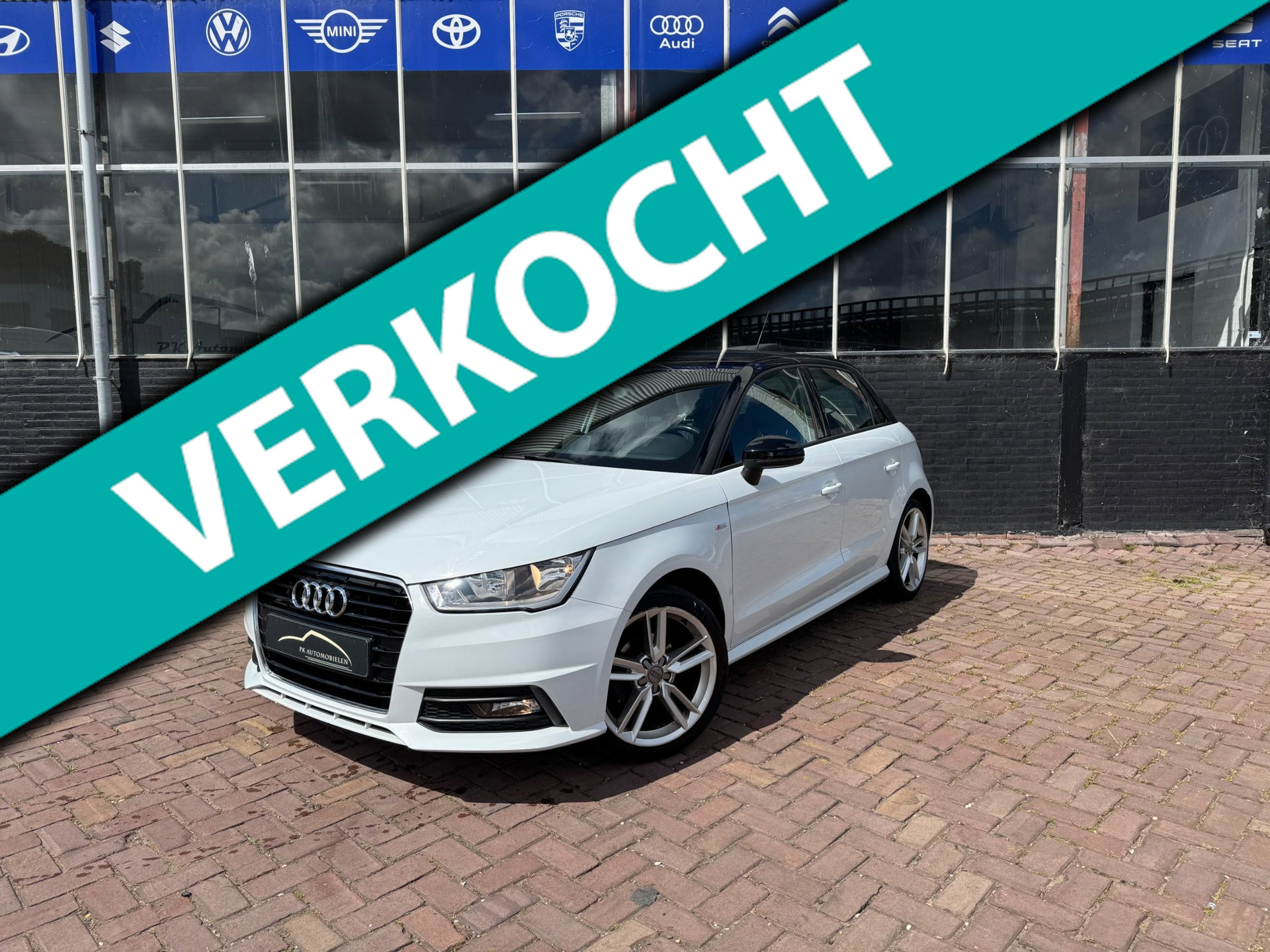 Audi A1 Sportback 1.0 TFSI Adrenalin **AIRCO + PDC + CRUISE** 2018 - voorkant