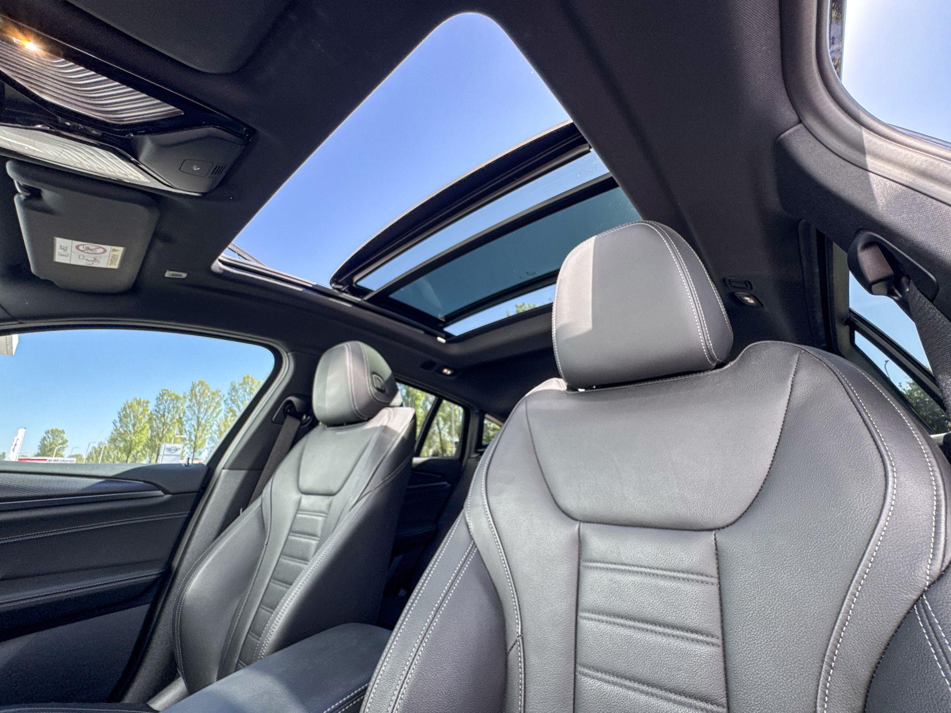 Foto van BMW X4 Xdrive20i