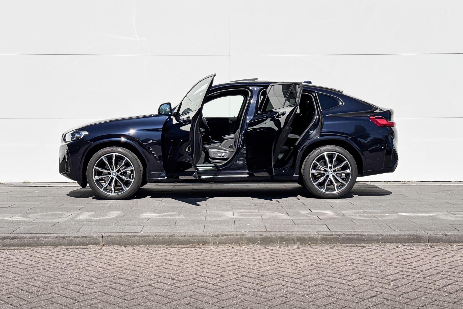 Foto van BMW X4 Xdrive20i