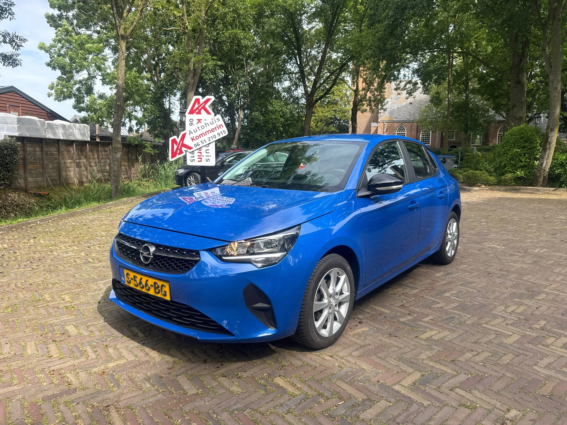 Opel Corsa 1.2 Edition Carplay/LMV/PDC OPC blauw m. Wij zijn altijd de goedkoopste met de beste Vakgarage service. 2023 - voorkant