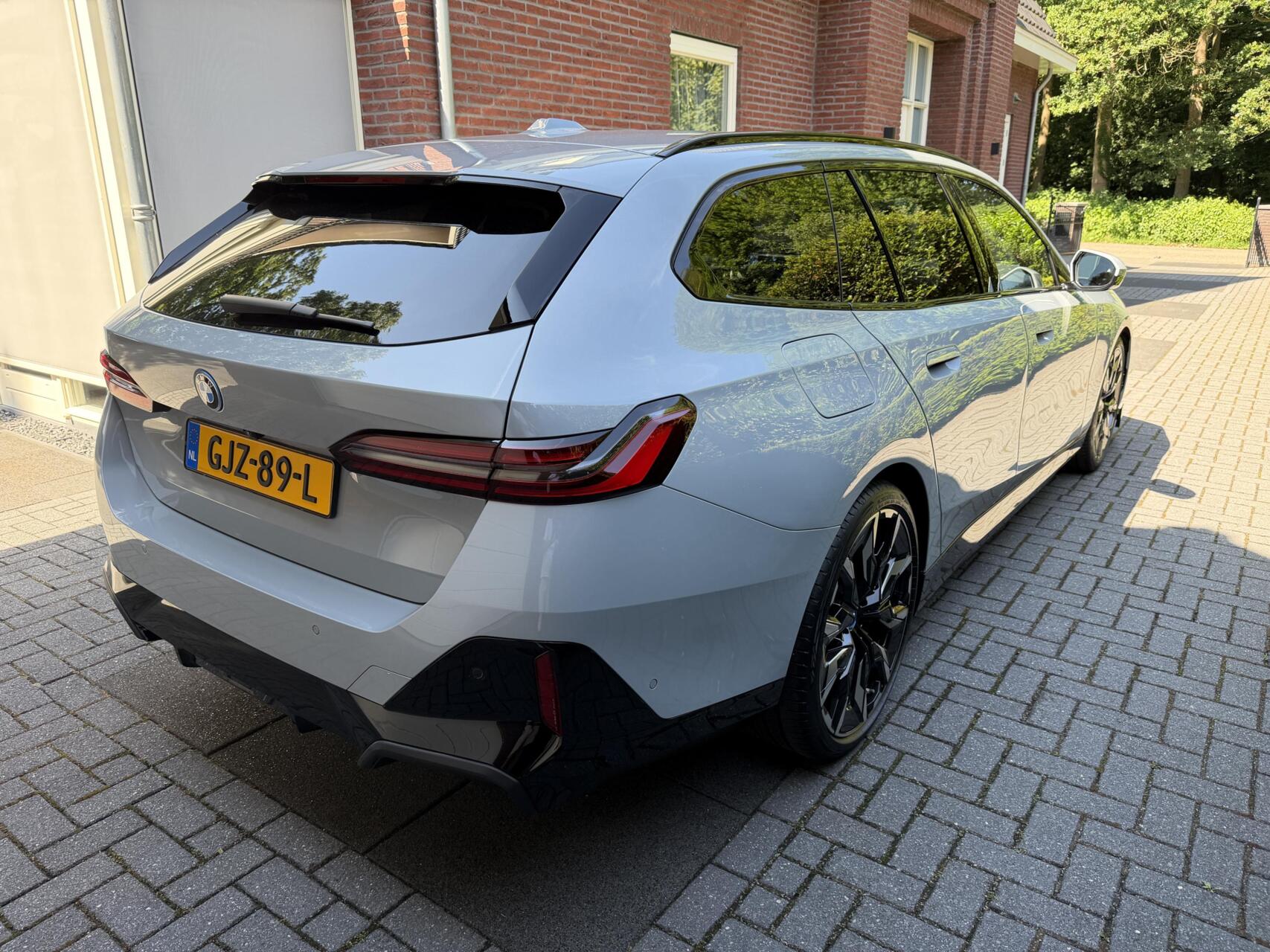 Foto van BMW 530e