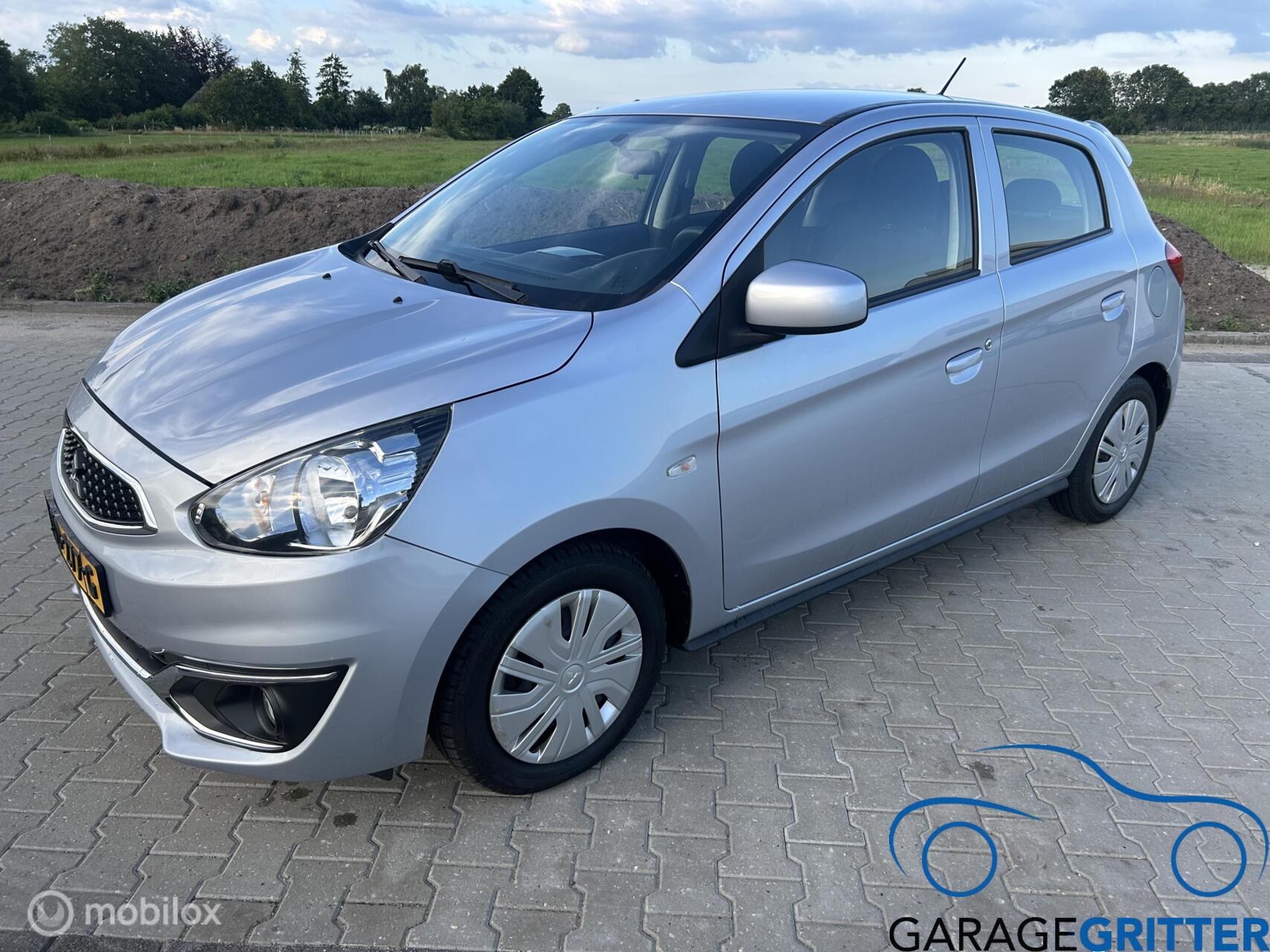 Mitsubishi Mitsubishi Space Star 1.0 Intense 2018 - voorkant