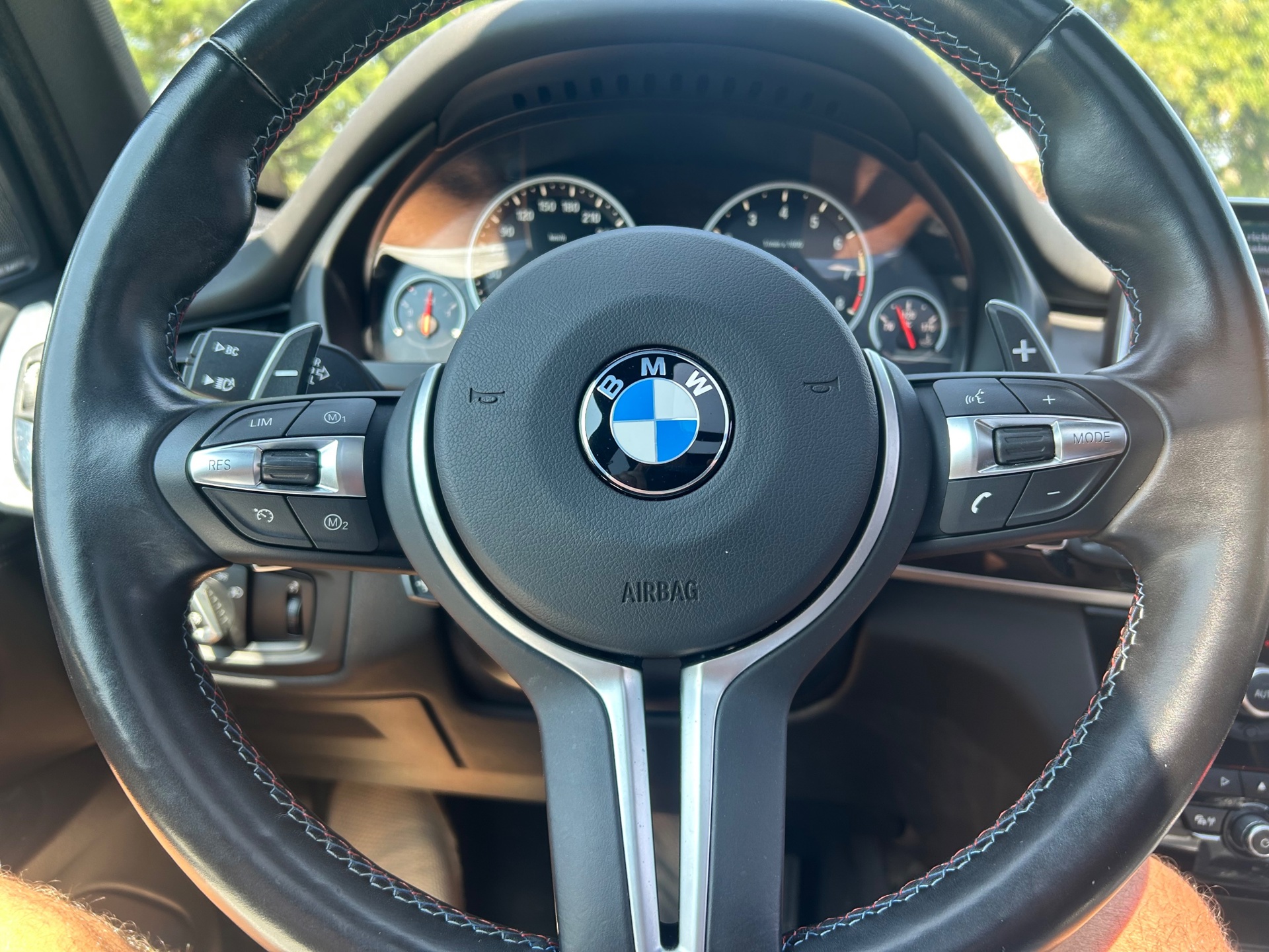 Foto van BMW X5 M