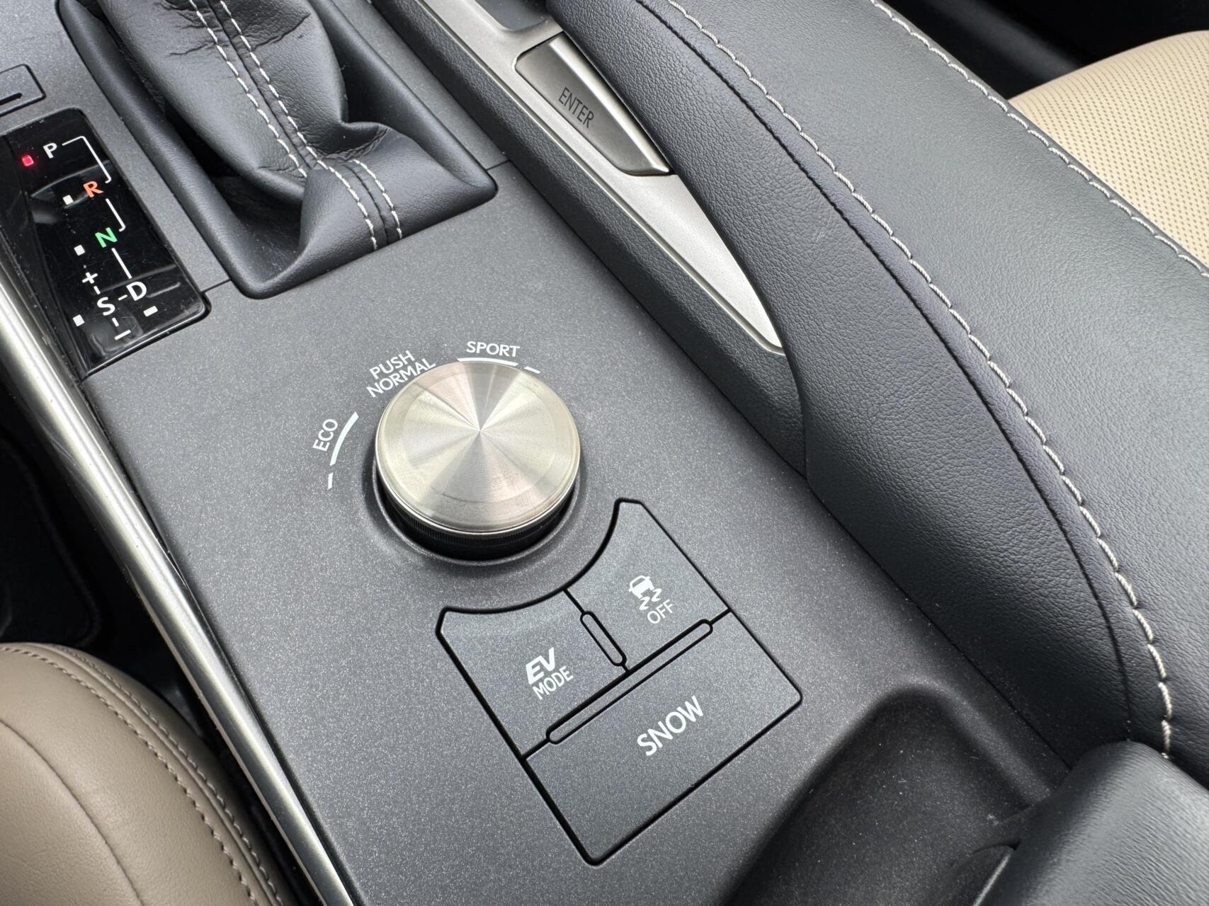 Foto van Lexus Lexus Is300h