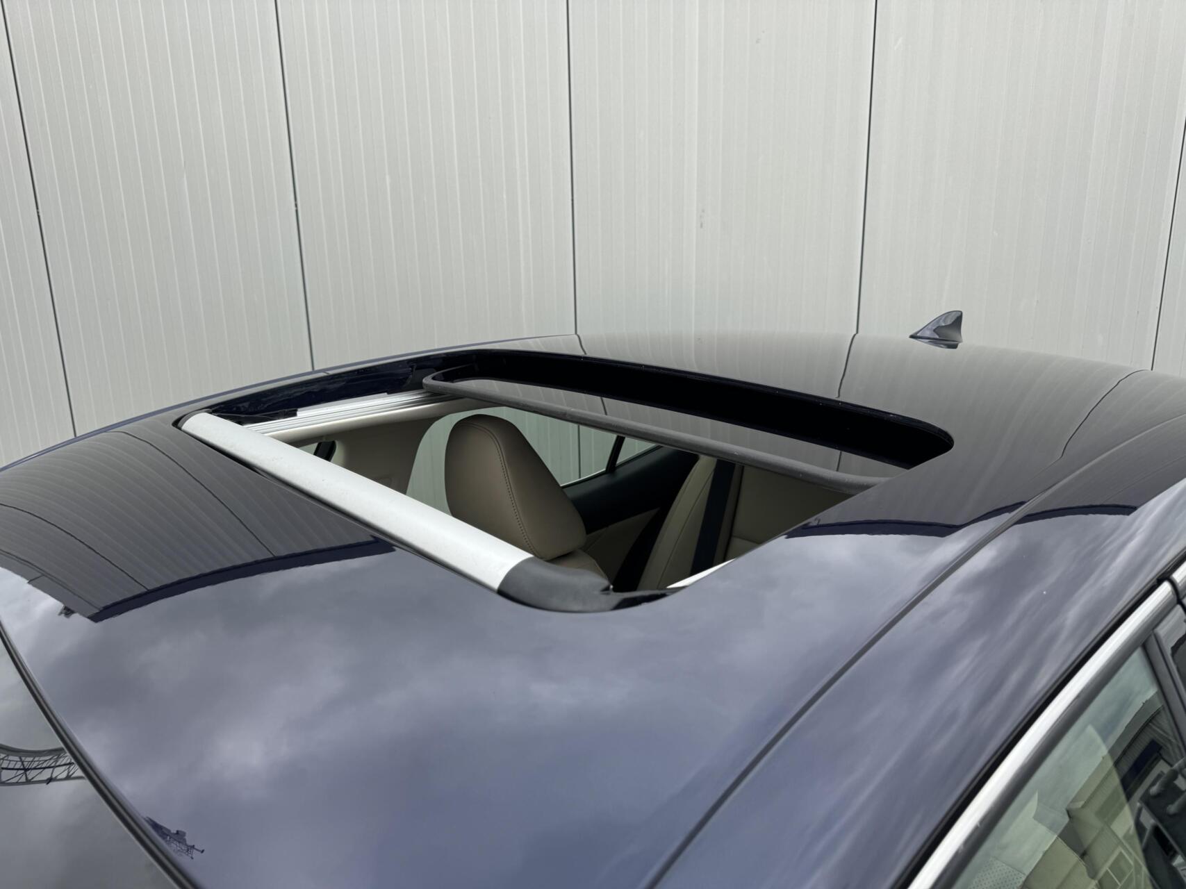 Foto van Lexus Lexus Is300h