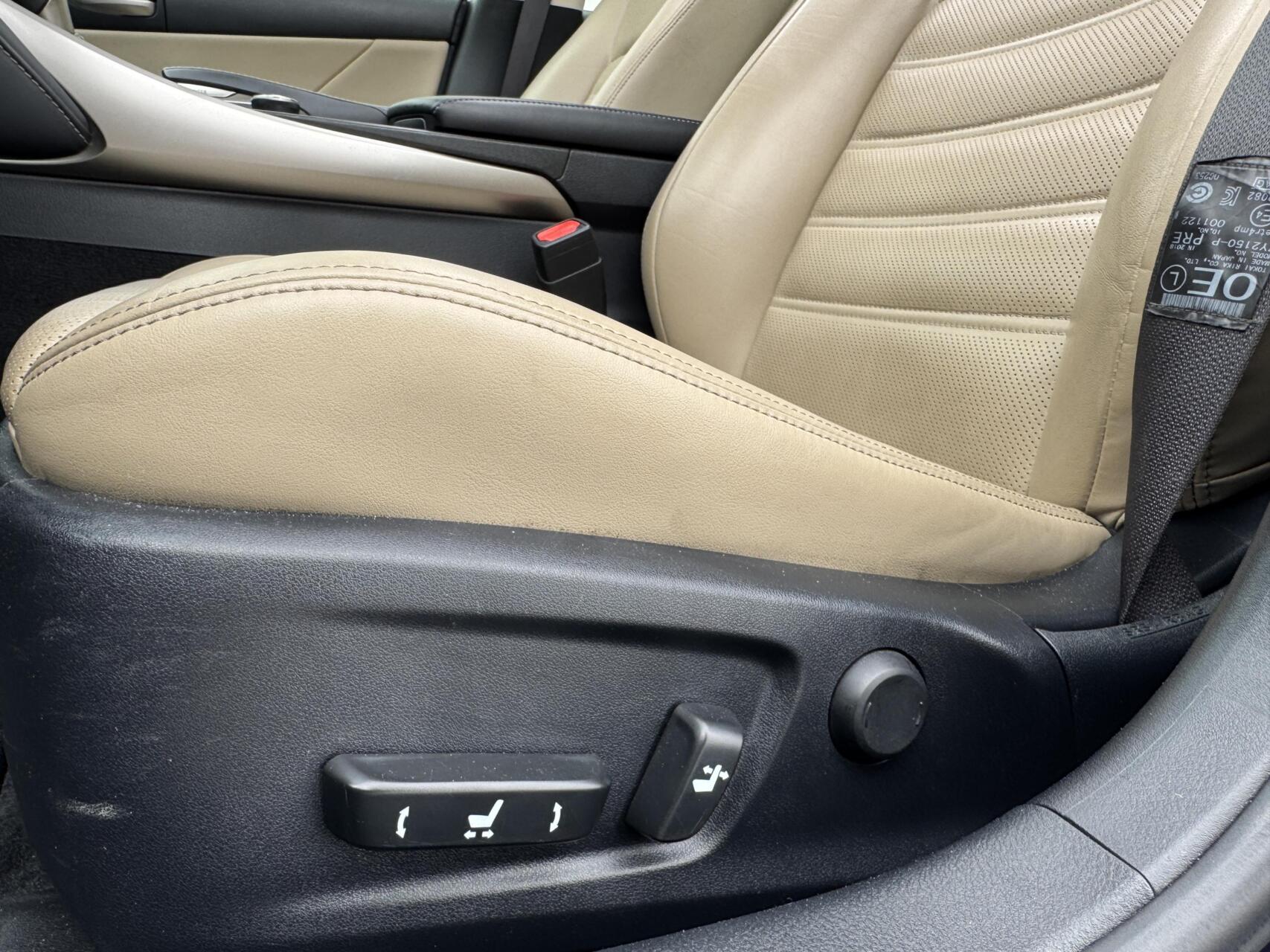 Foto van Lexus Lexus Is300h