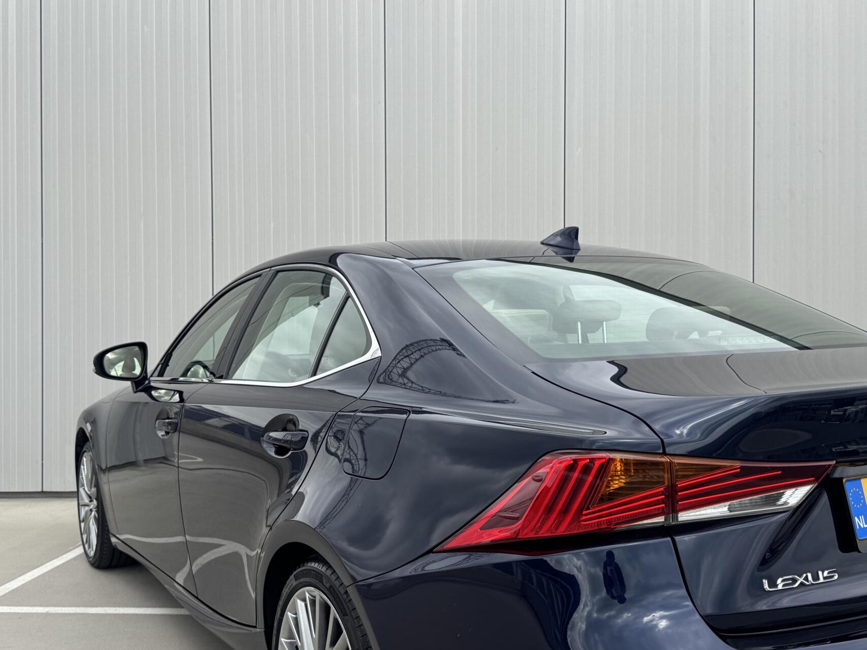 Foto van Lexus Lexus Is300h