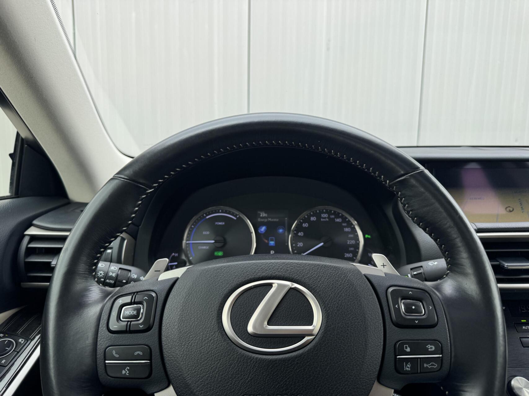 Foto van Lexus Lexus Is300h