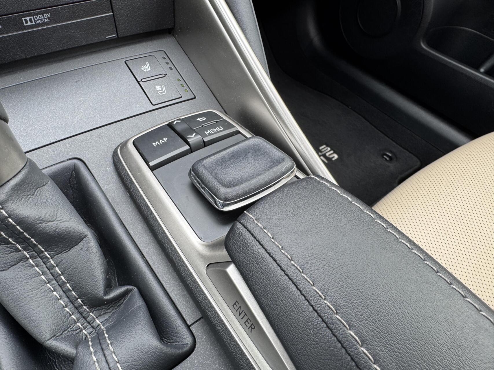 Foto van Lexus Lexus Is300h