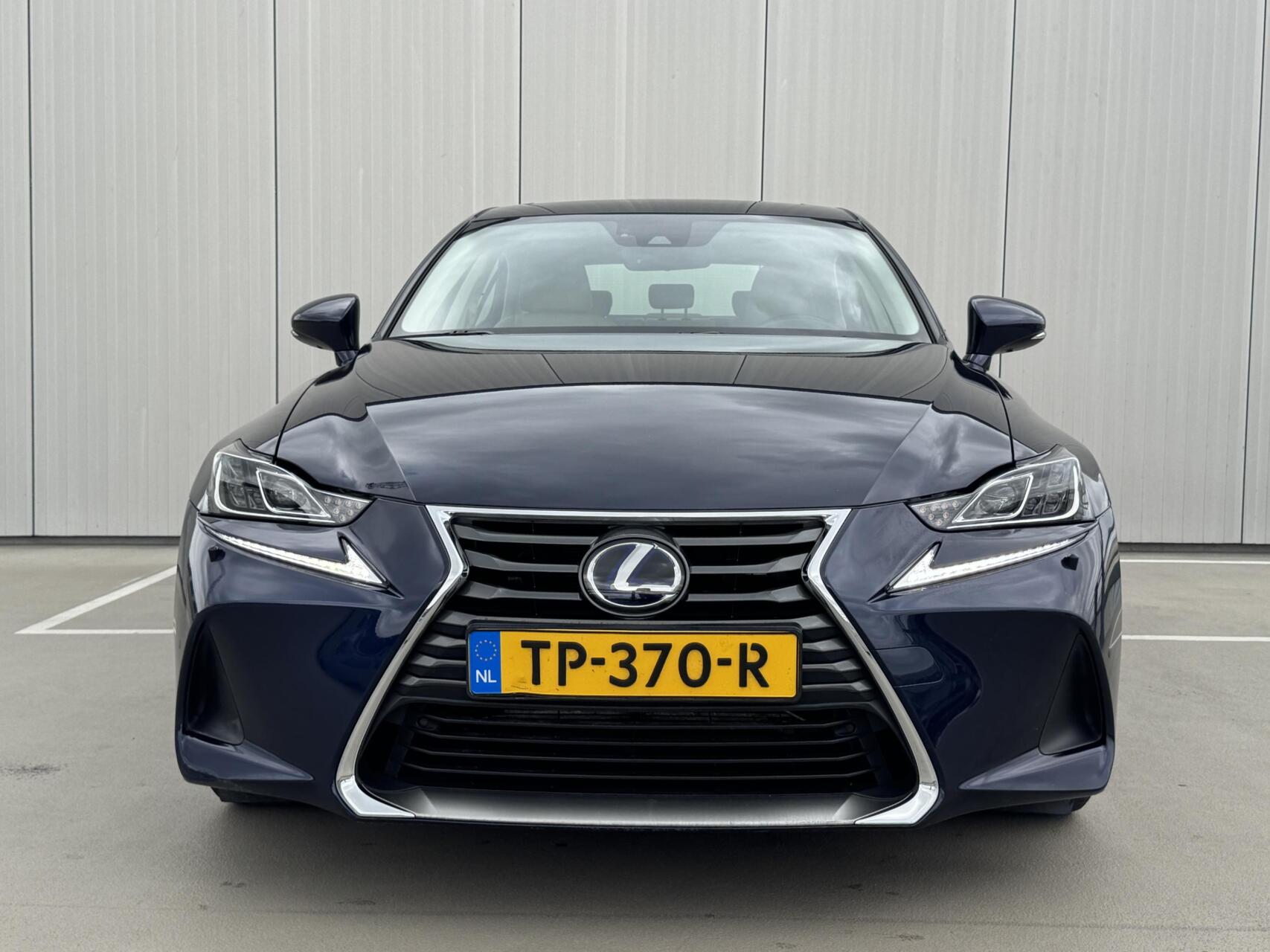 Foto van Lexus Lexus Is300h