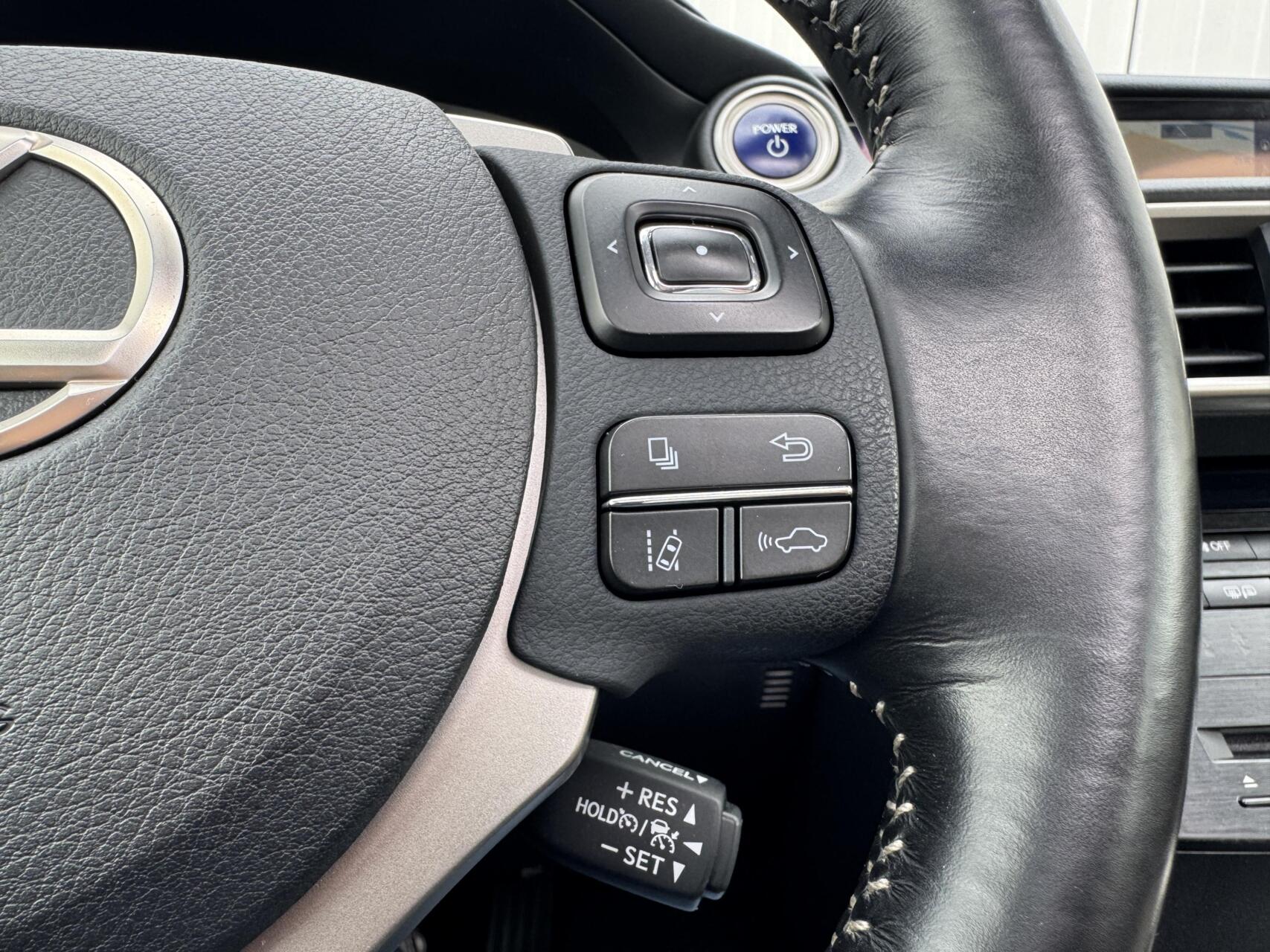 Foto van Lexus Lexus Is300h