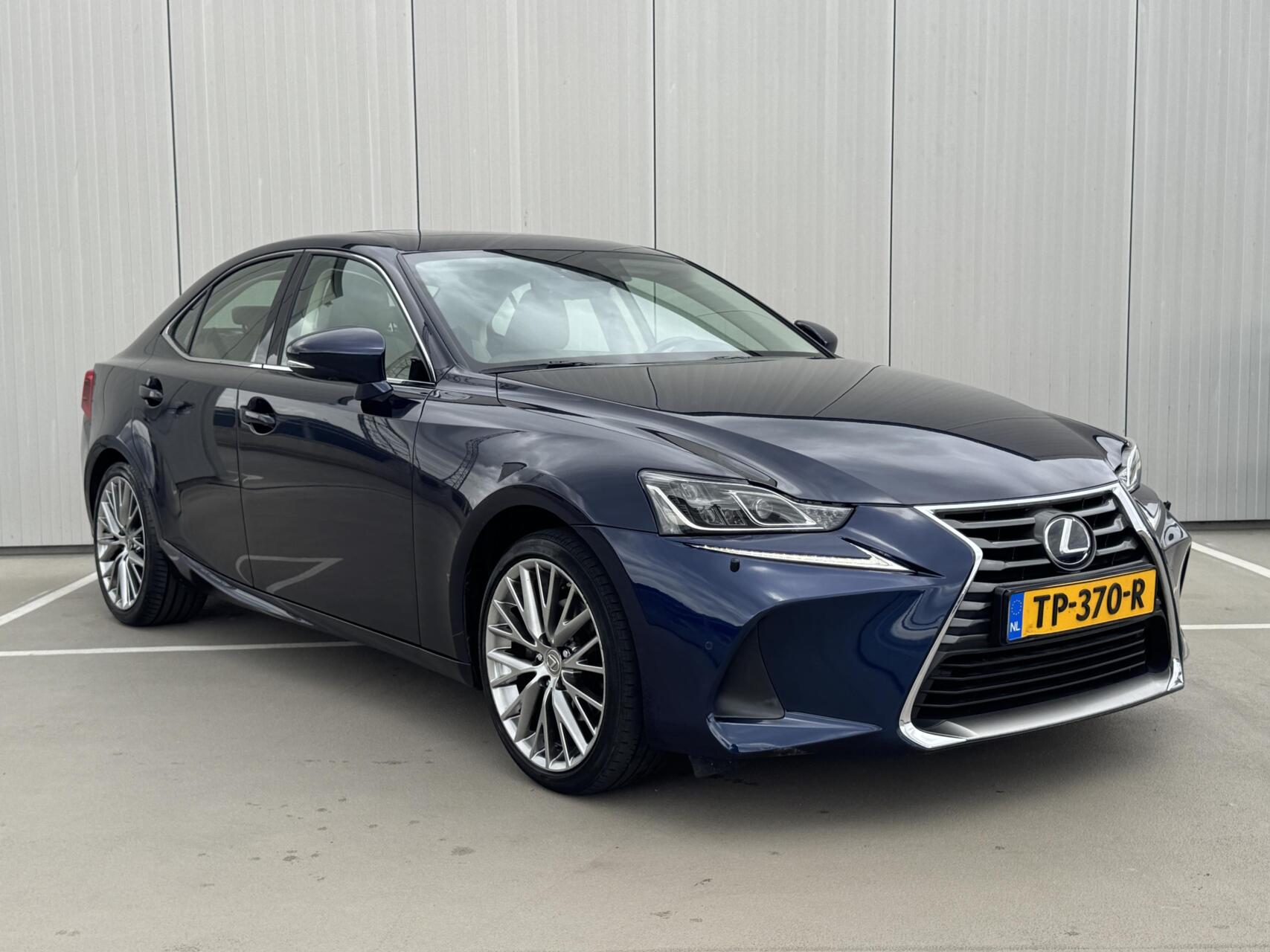 Foto van Lexus Lexus Is300h