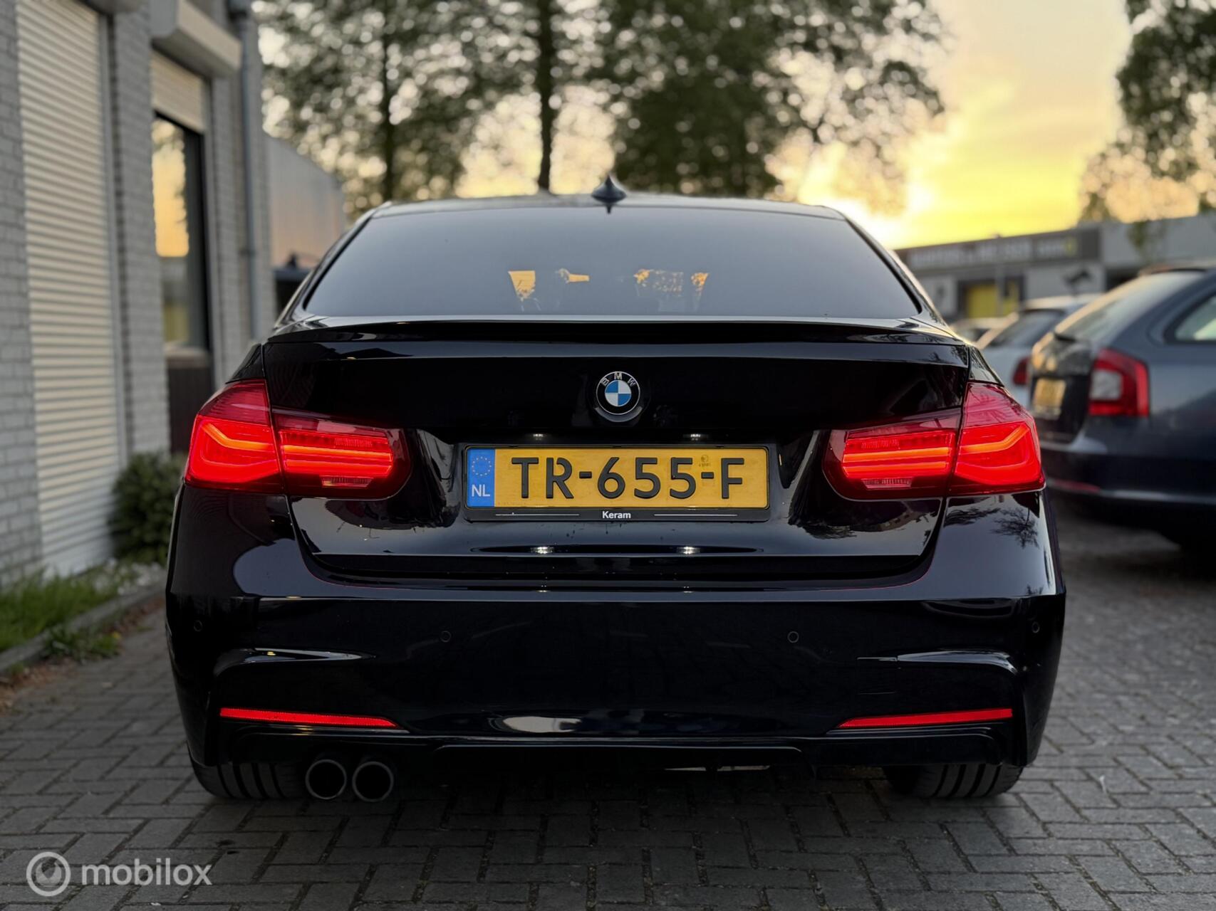 Foto van BMW 320i