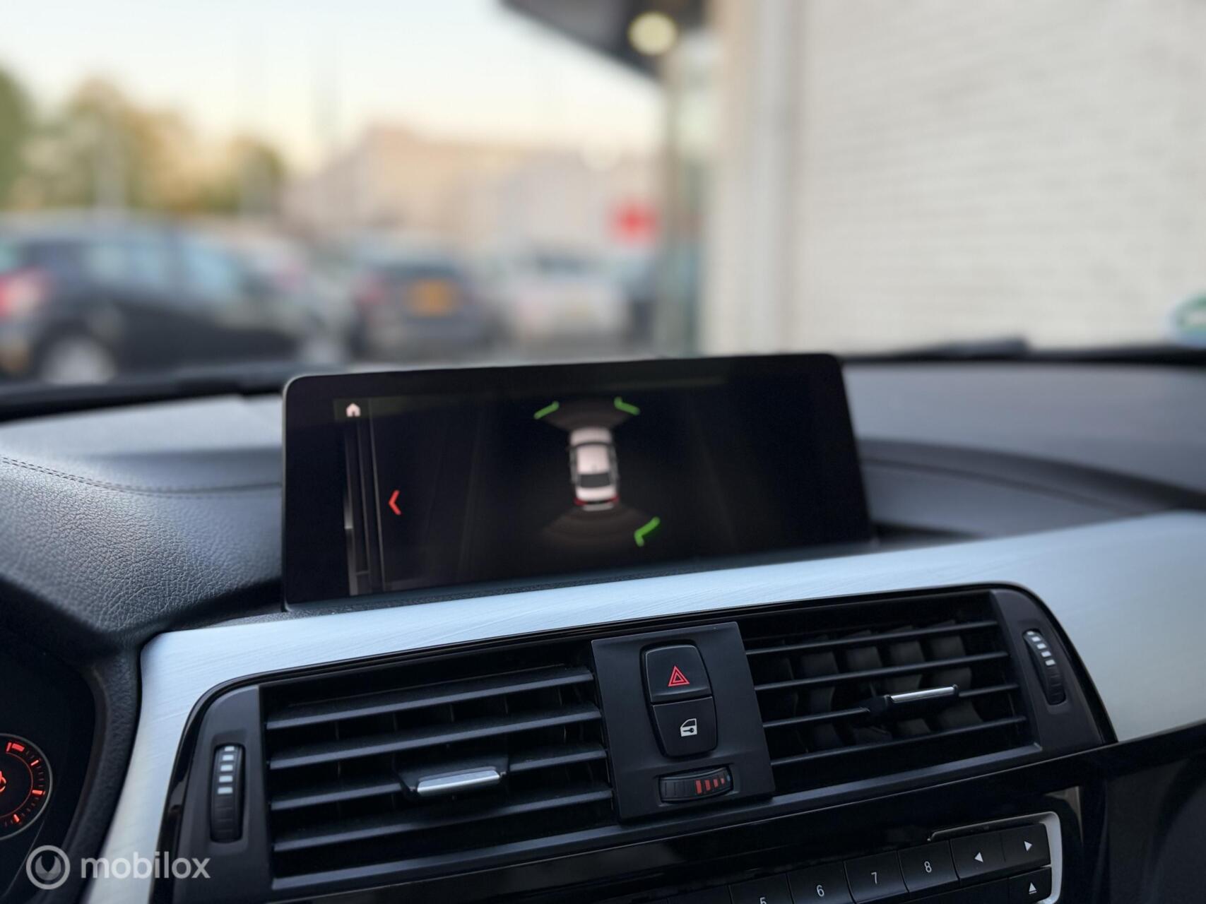 Foto van BMW 320i