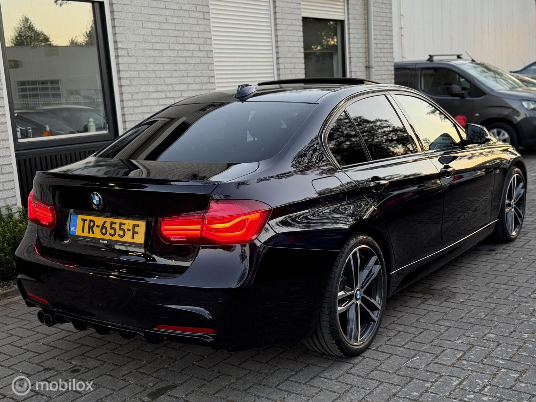 Foto van BMW 320i