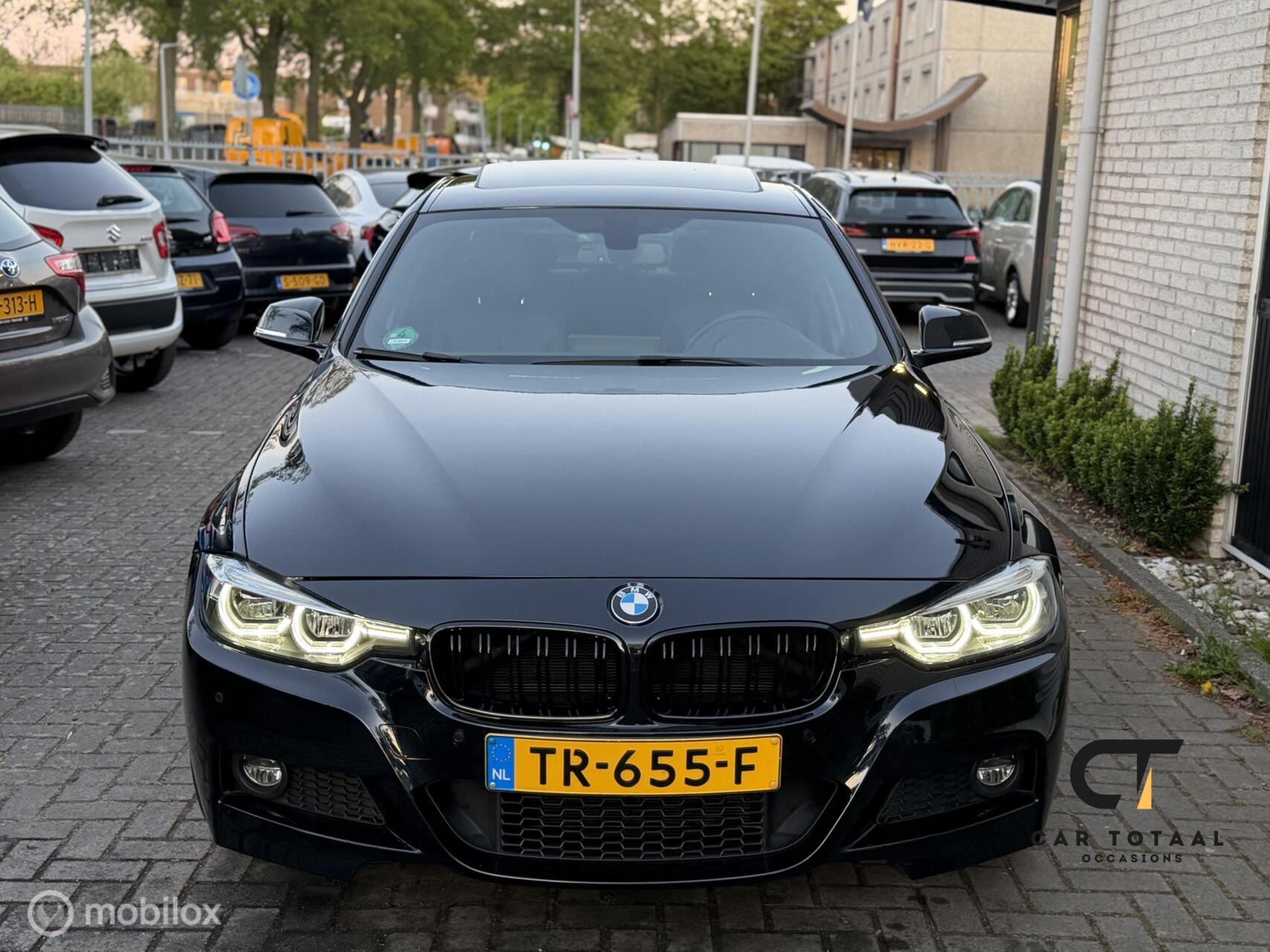 Foto van BMW 320i
