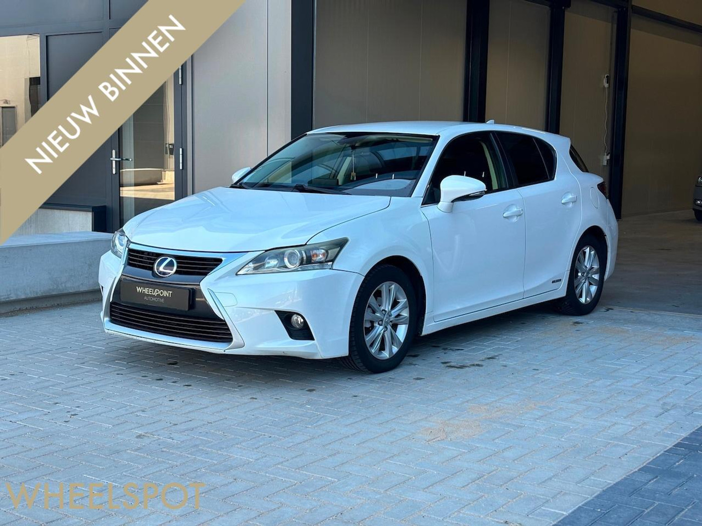 Lexus Lexus Ct200h Lexus CT 200h Business Line|Camera|Navi|Cruise|Automaat 2014 - voorkant