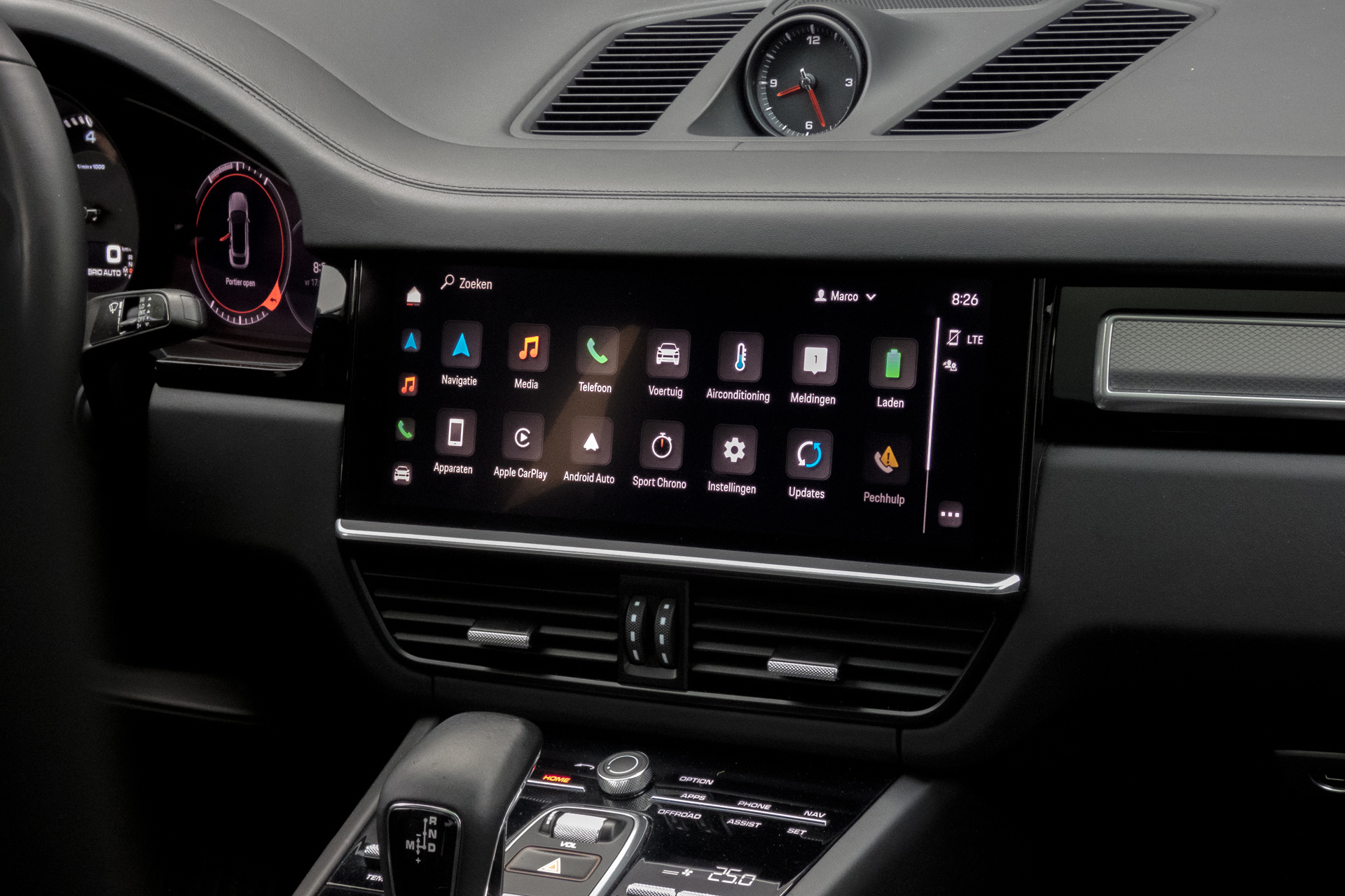 Foto van Porsche Cayenne E-hybrid